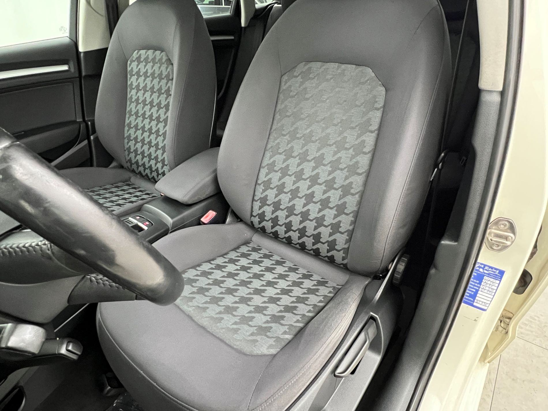 A3 Sportback 1.6 tdi Business 110cv s-tronic E6 - Autosani