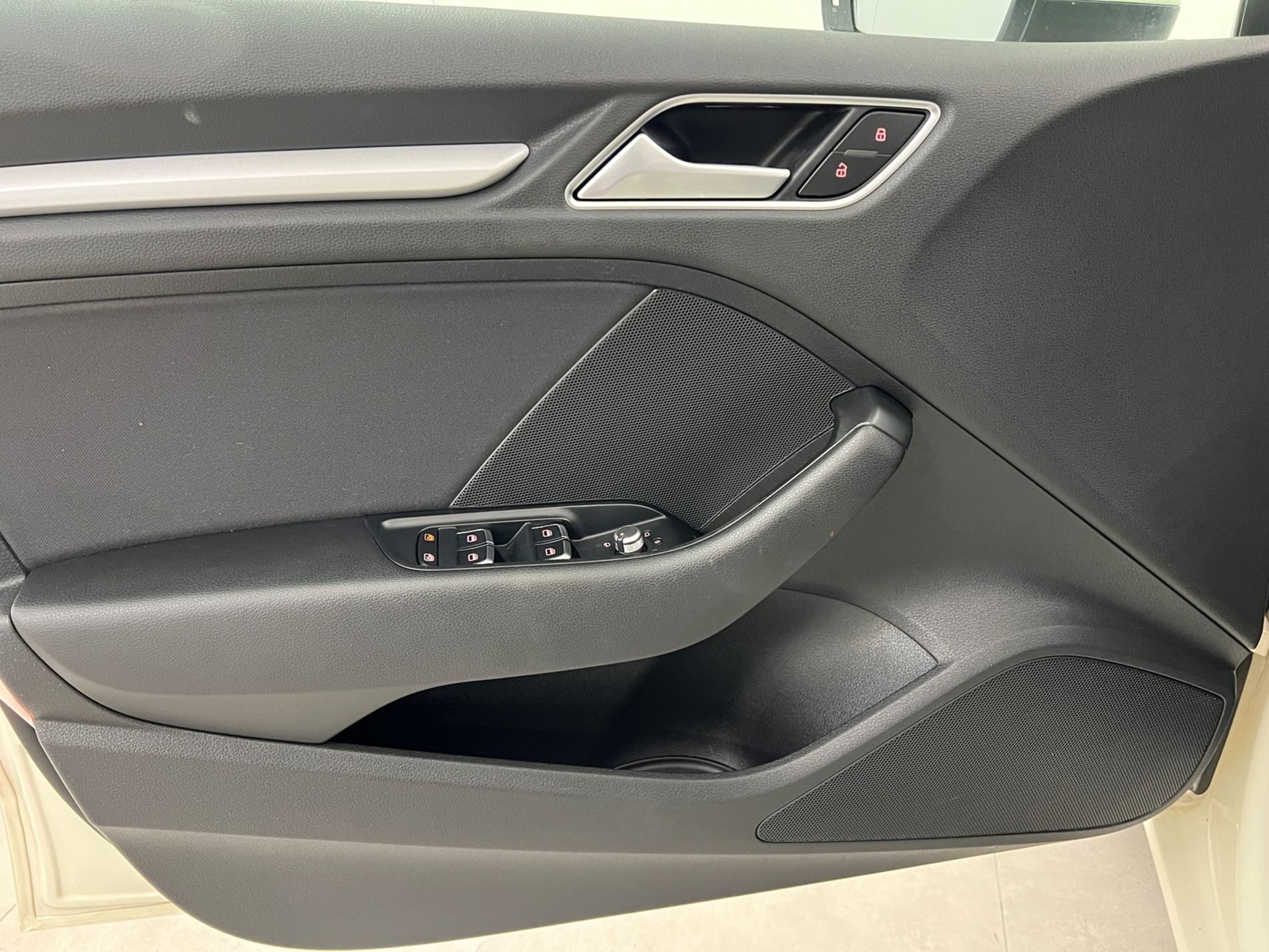 A3 Sportback 1.6 tdi Business 110cv s-tronic E6 - Autosani