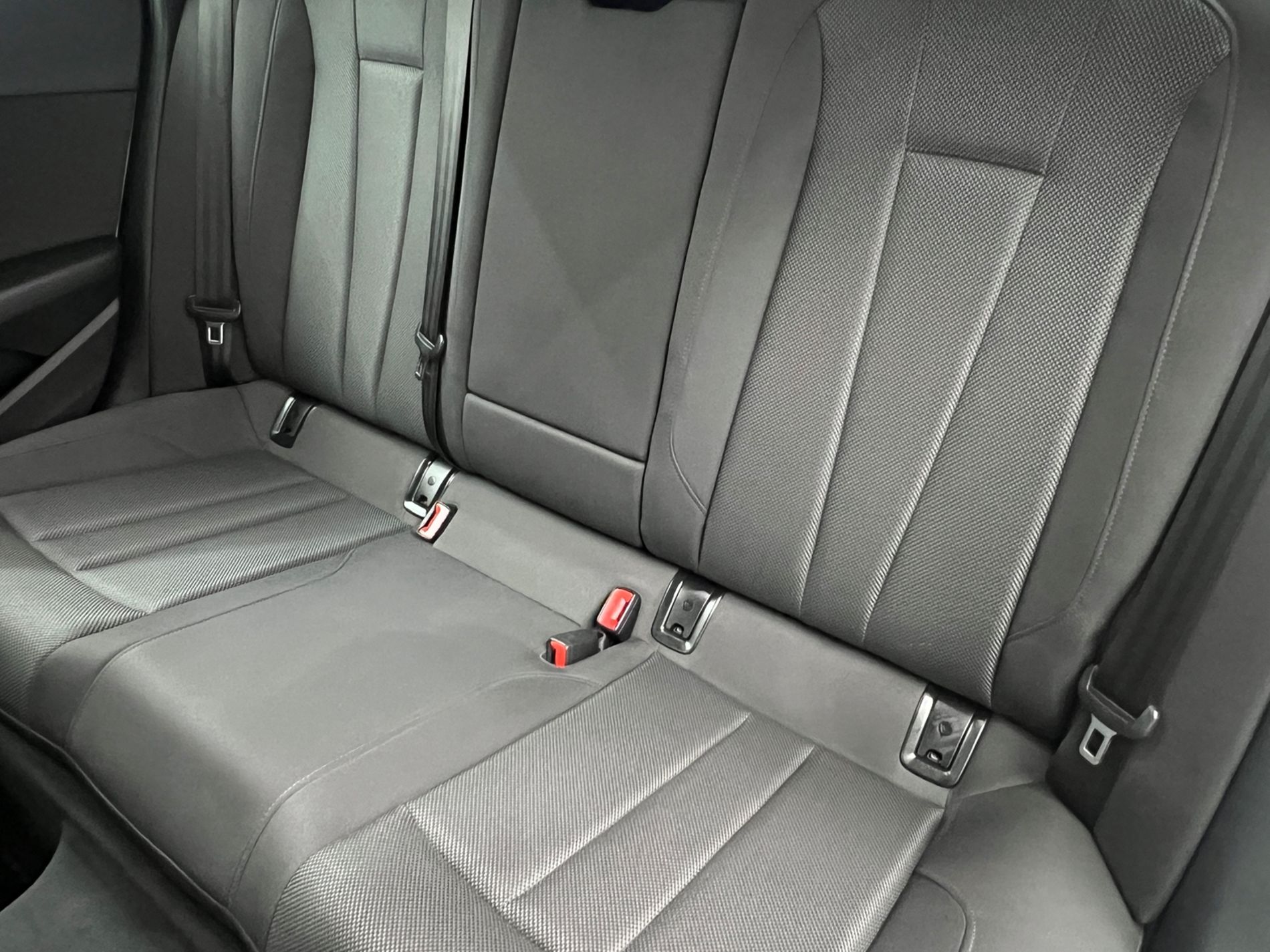 A4 Avant 35 2.0 tdi Business 150cv s-tronic my16 - Autosani