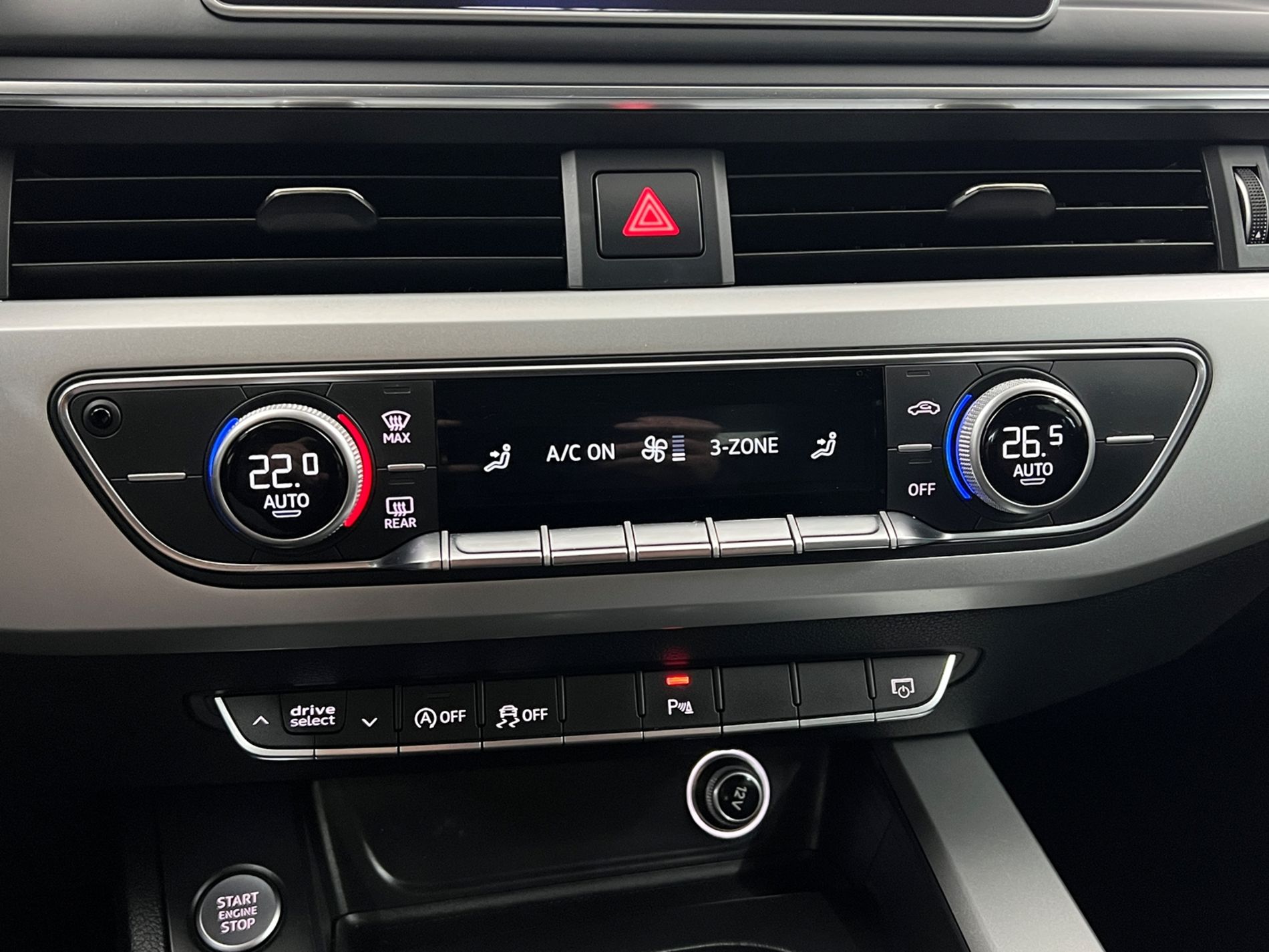 A4 Avant 35 2.0 tdi Business 150cv s-tronic my16 - Autosani