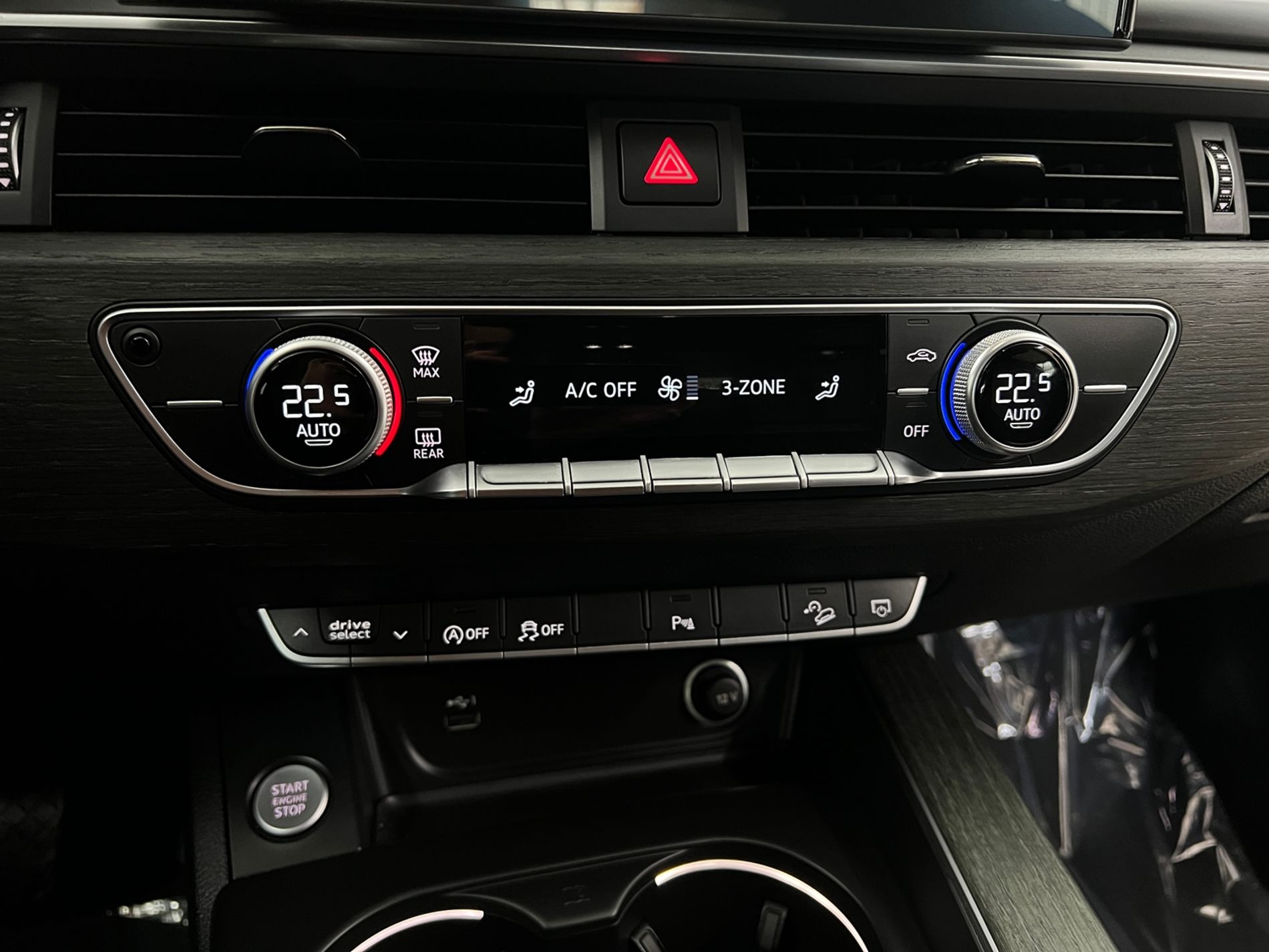 A4 Allroad 40 2.0 tdi mhev Business Evolution quattro 204cv s-tronic - Autosani