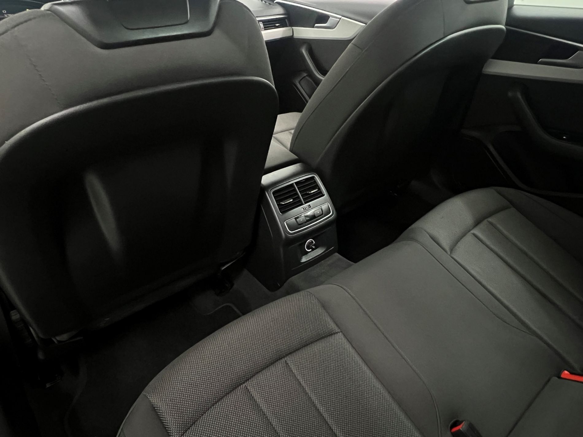 A4 Avant 35 2.0 tdi mhev Business Advanced 163cv s-tronic - Autosani