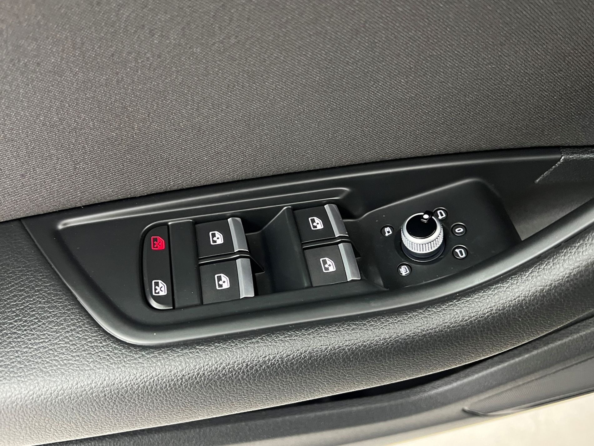 A4 Avant 40 2.0 tdi mhev Business 204cv s-tronic - Autosani