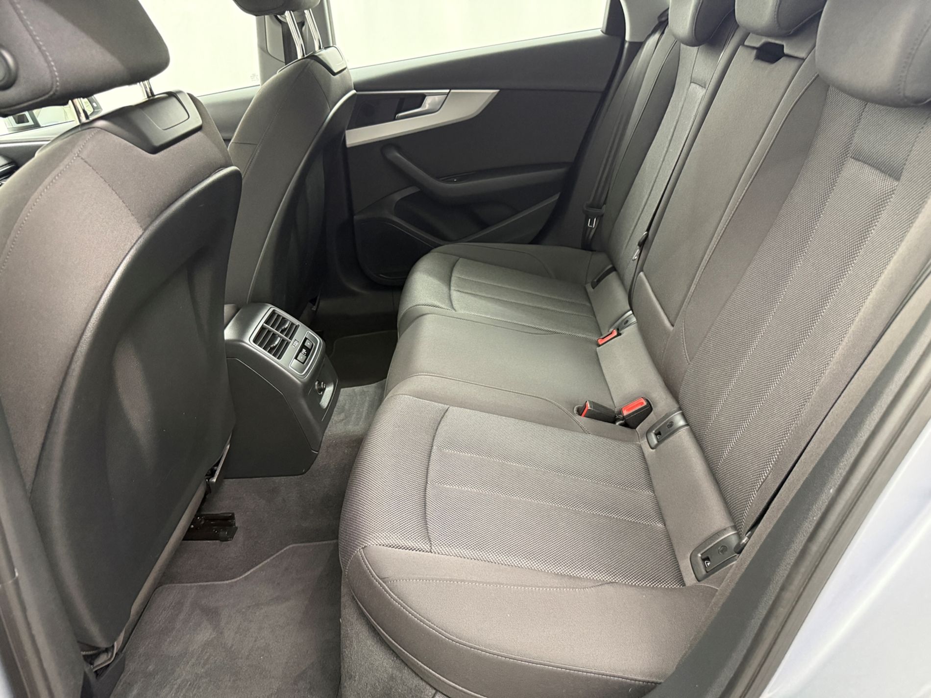 A4 Avant 40 2.0 tdi mhev Business quattro 204cv s-tronic - Autosani