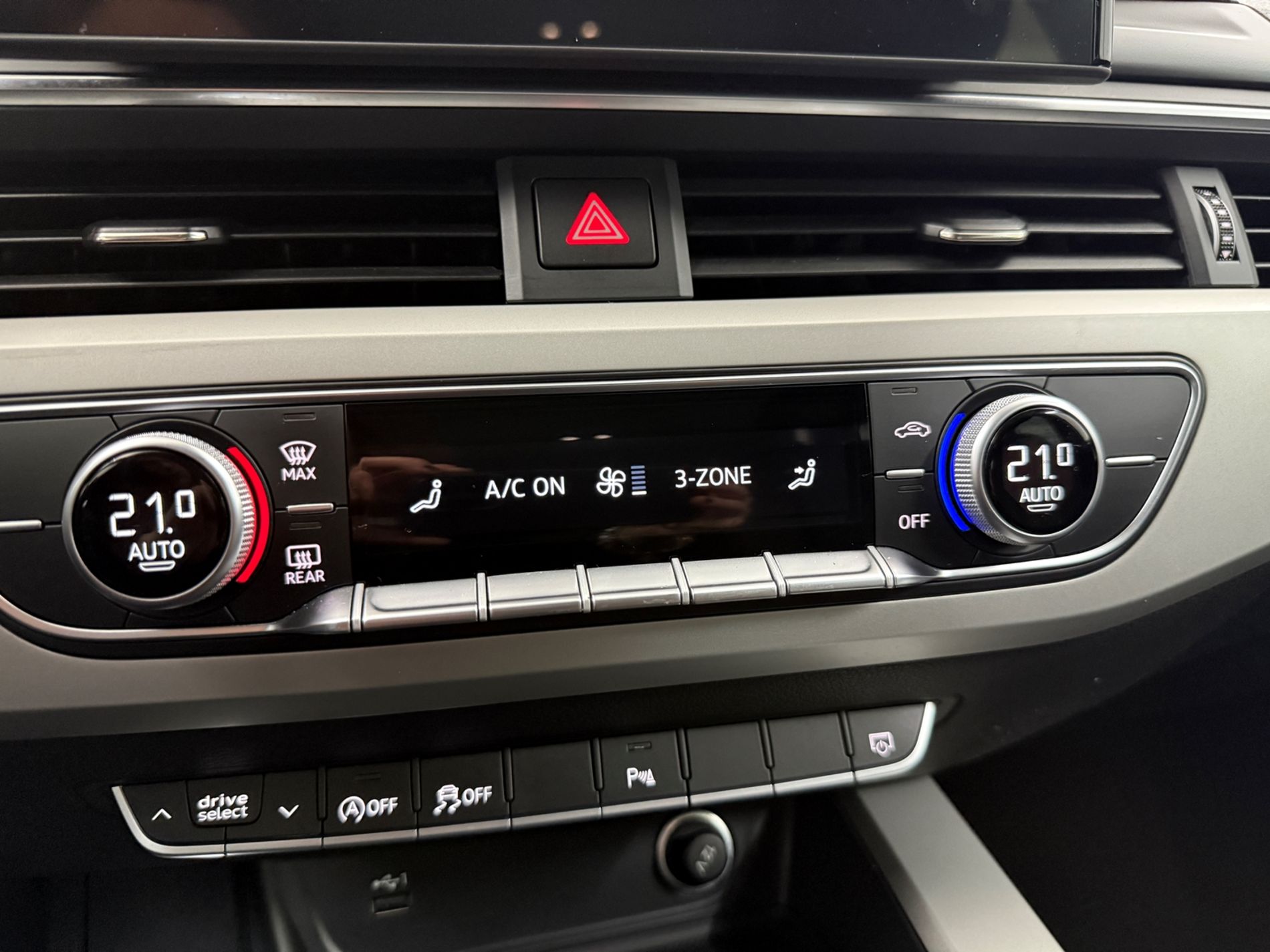 A4 Avant 40 2.0 tdi mhev Business quattro 204cv s-tronic - Autosani