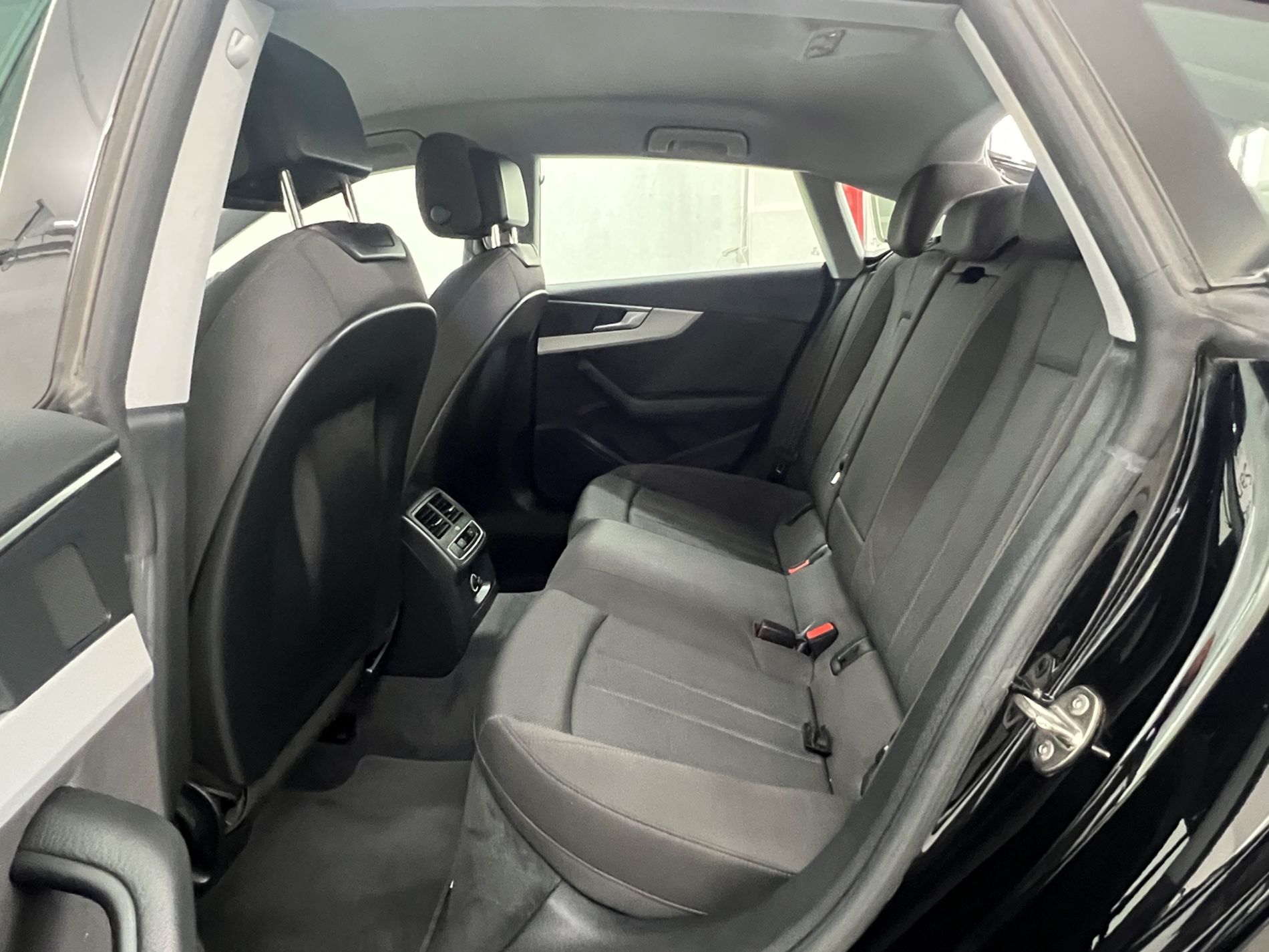 A5 Sportback 40 2.0 tdi Business 190cv s-tronic - Autosani