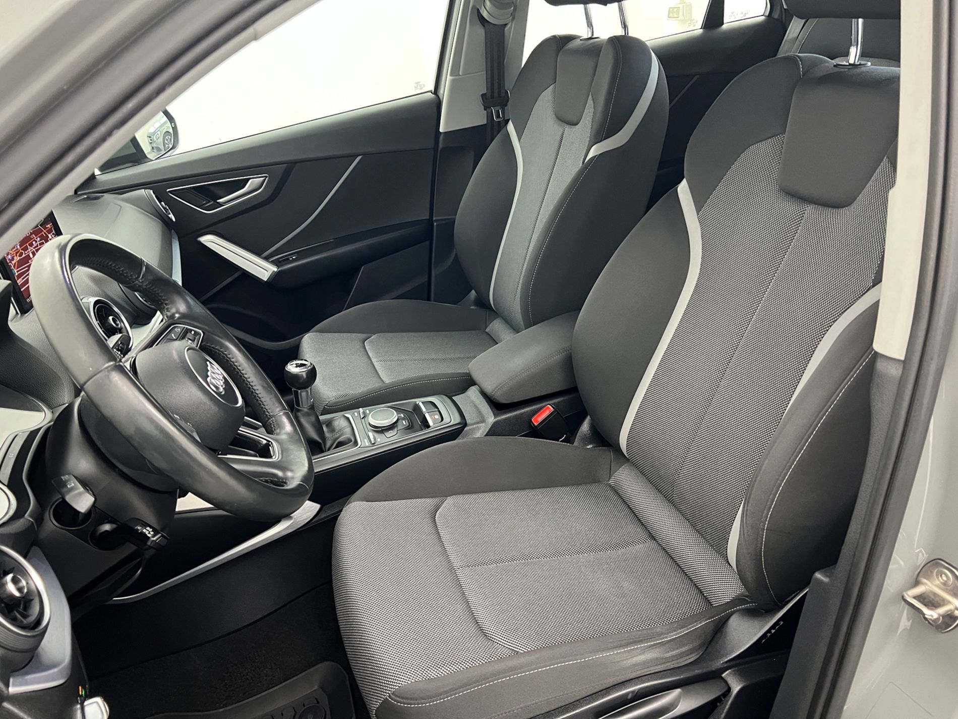 Q2 1.6 tdi Sport - Autosani