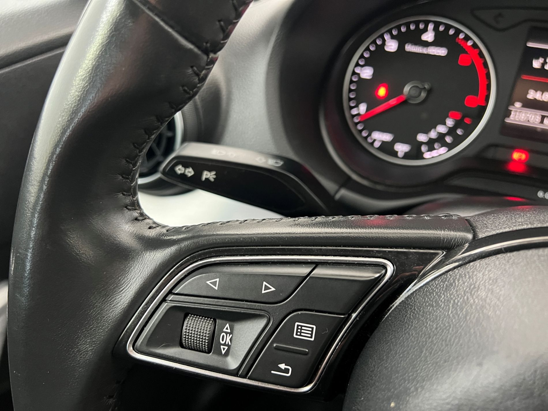 Q2 1.6 tdi Sport - Autosani