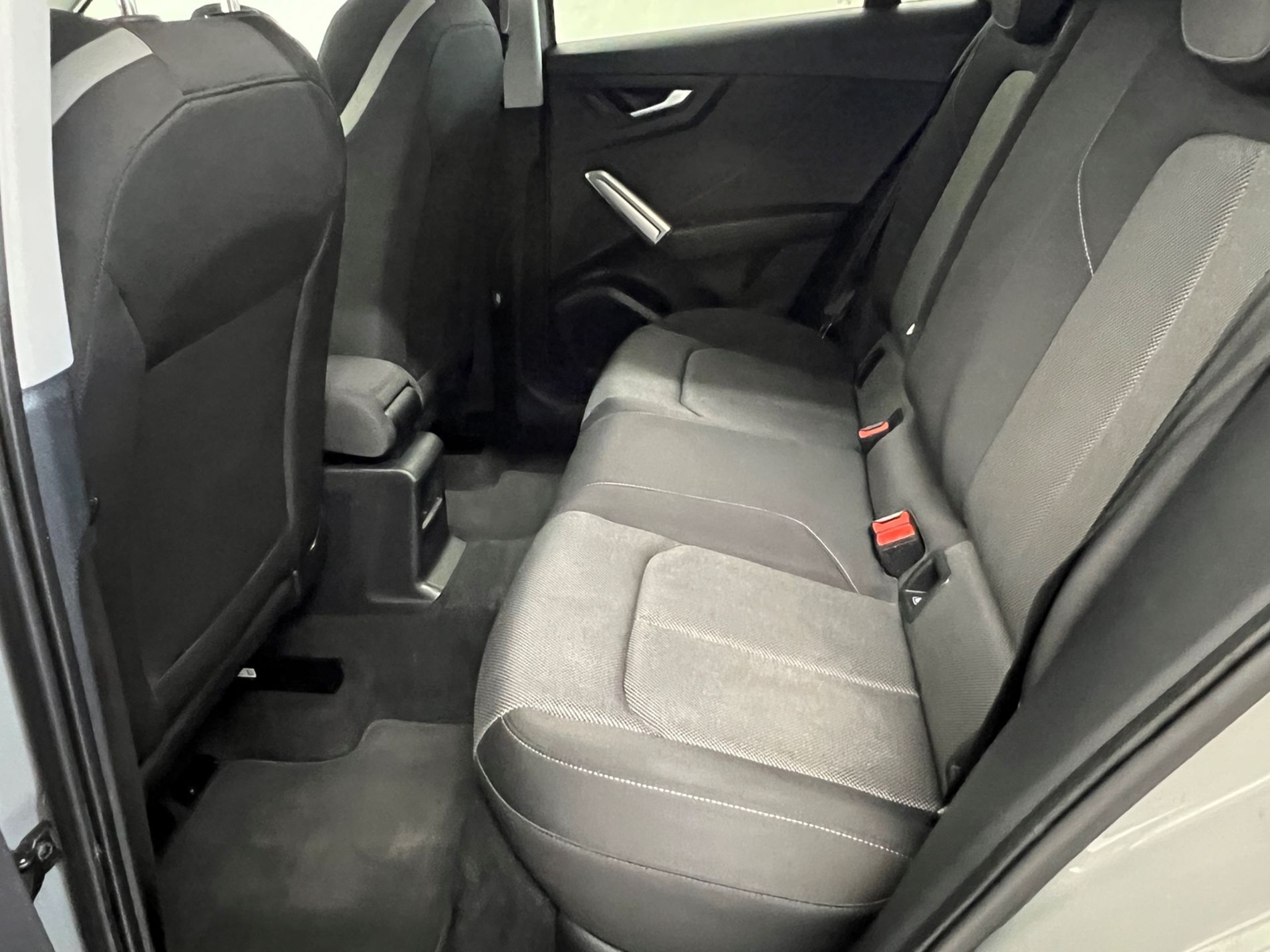 Q2 30 1.6 tdi Identity Black s-tronic - Autosani