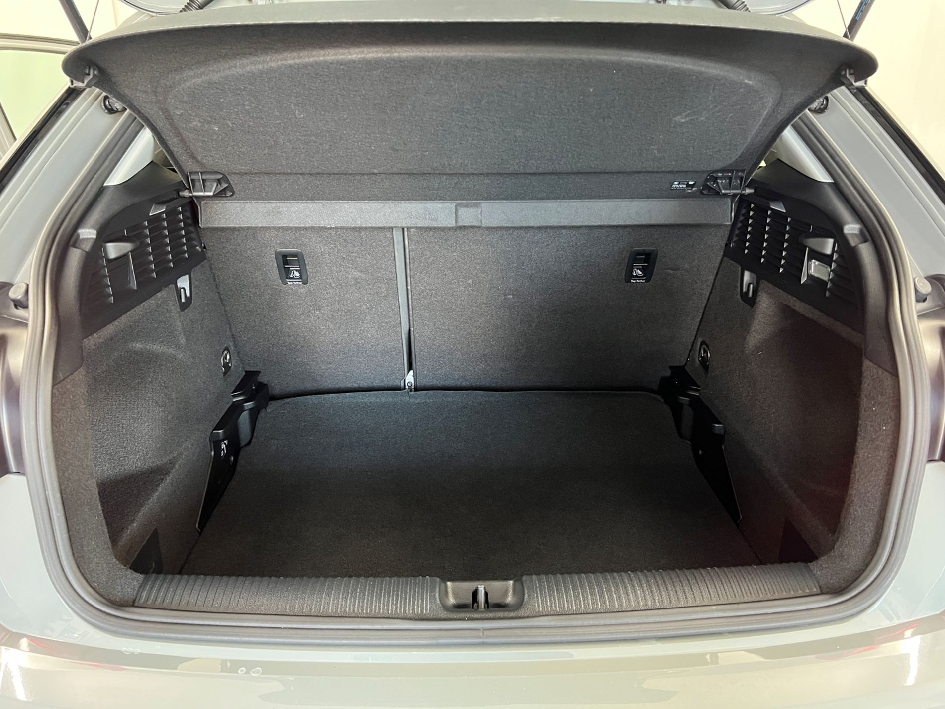 Q2 30 1.6 tdi Identity Black s-tronic - Autosani