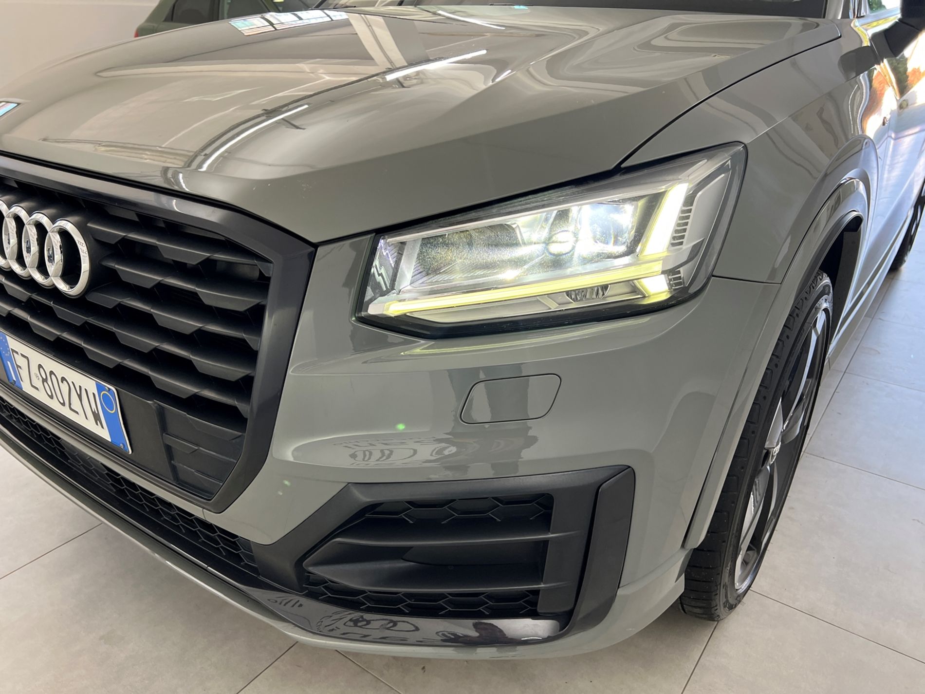 Q2 30 1.6 tdi Identity Black s-tronic - Autosani