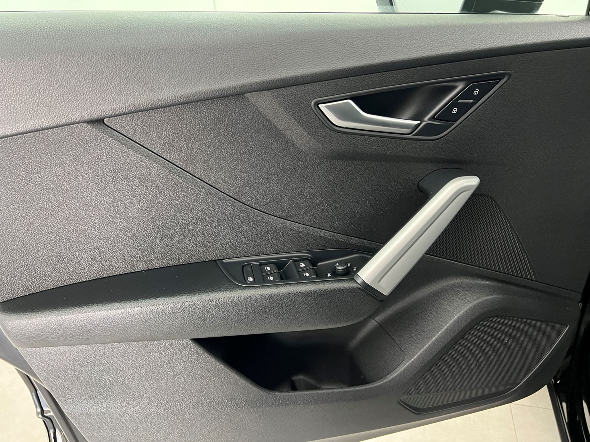 Q2 30 2.0 tdi Admired - Autosani