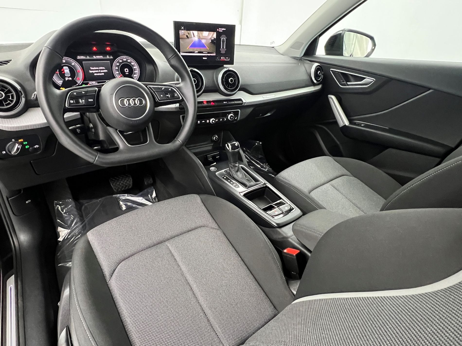 Q2 35 2.0 tdi Business Advanced s-tronic - Autosani