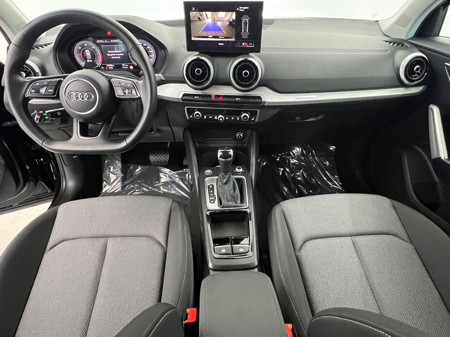 Q2 35 2.0 tdi Business Advanced s-tronic - Autosani