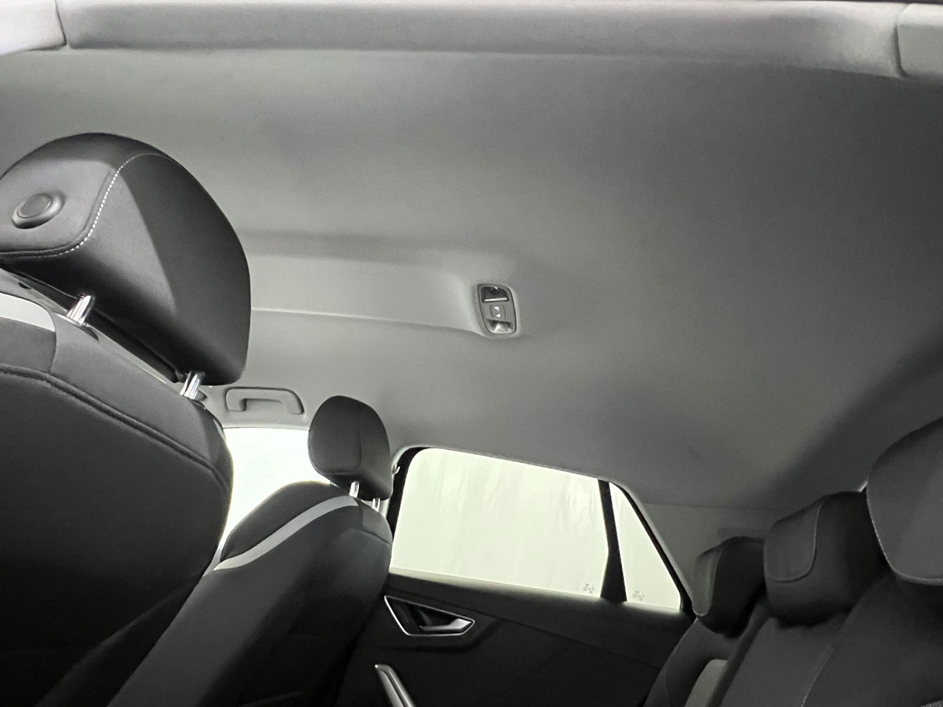 Q2 35 2.0 tdi Business Advanced s-tronic - Autosani