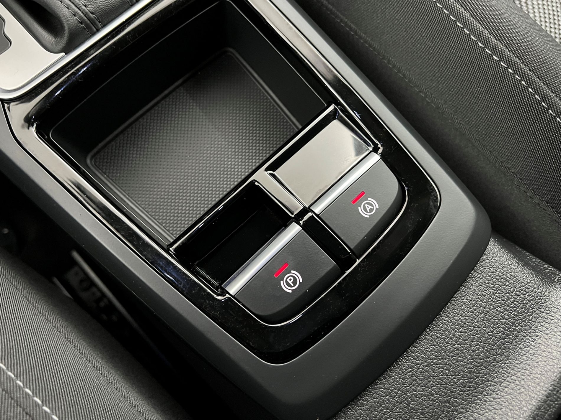 Q2 35 2.0 tdi Business Advanced s-tronic - Autosani