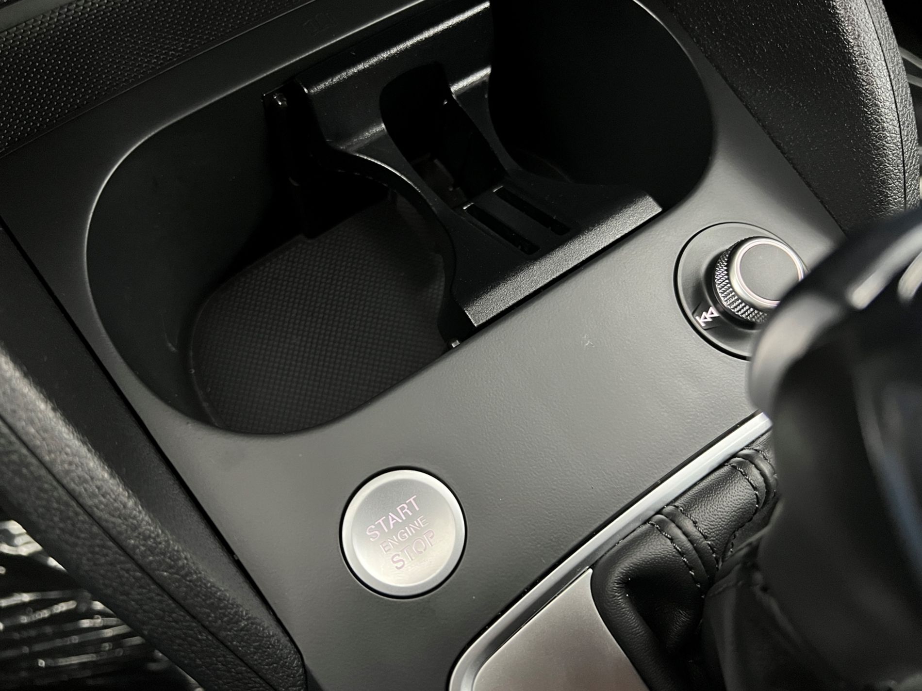 Q2 35 2.0 tdi Business Advanced s-tronic - Autosani