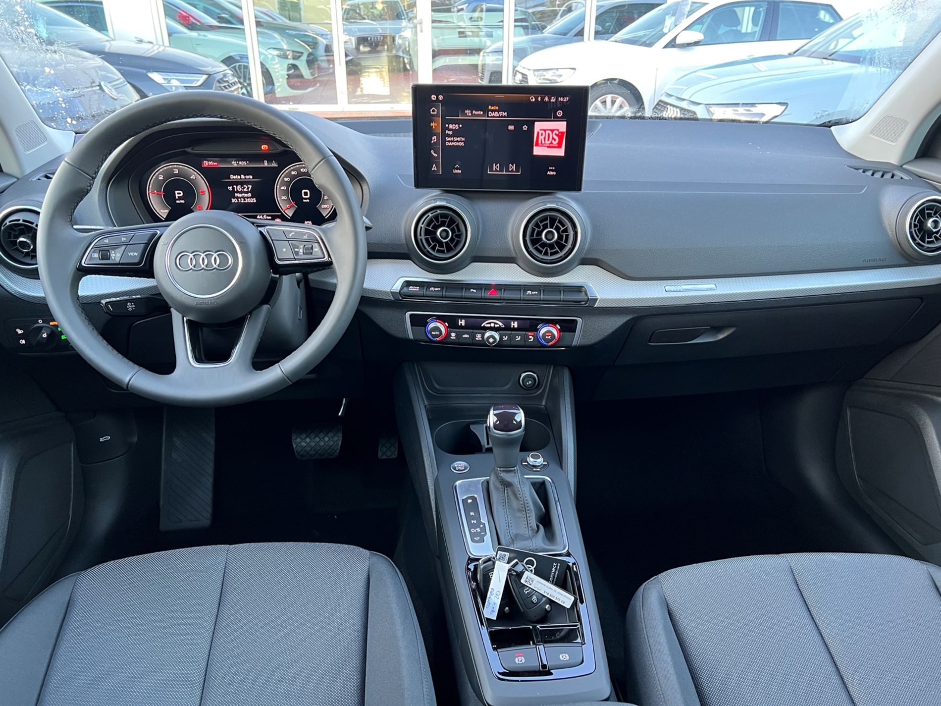 Q2 35 2.0 tdi Identity Black s-tronic - Autosani