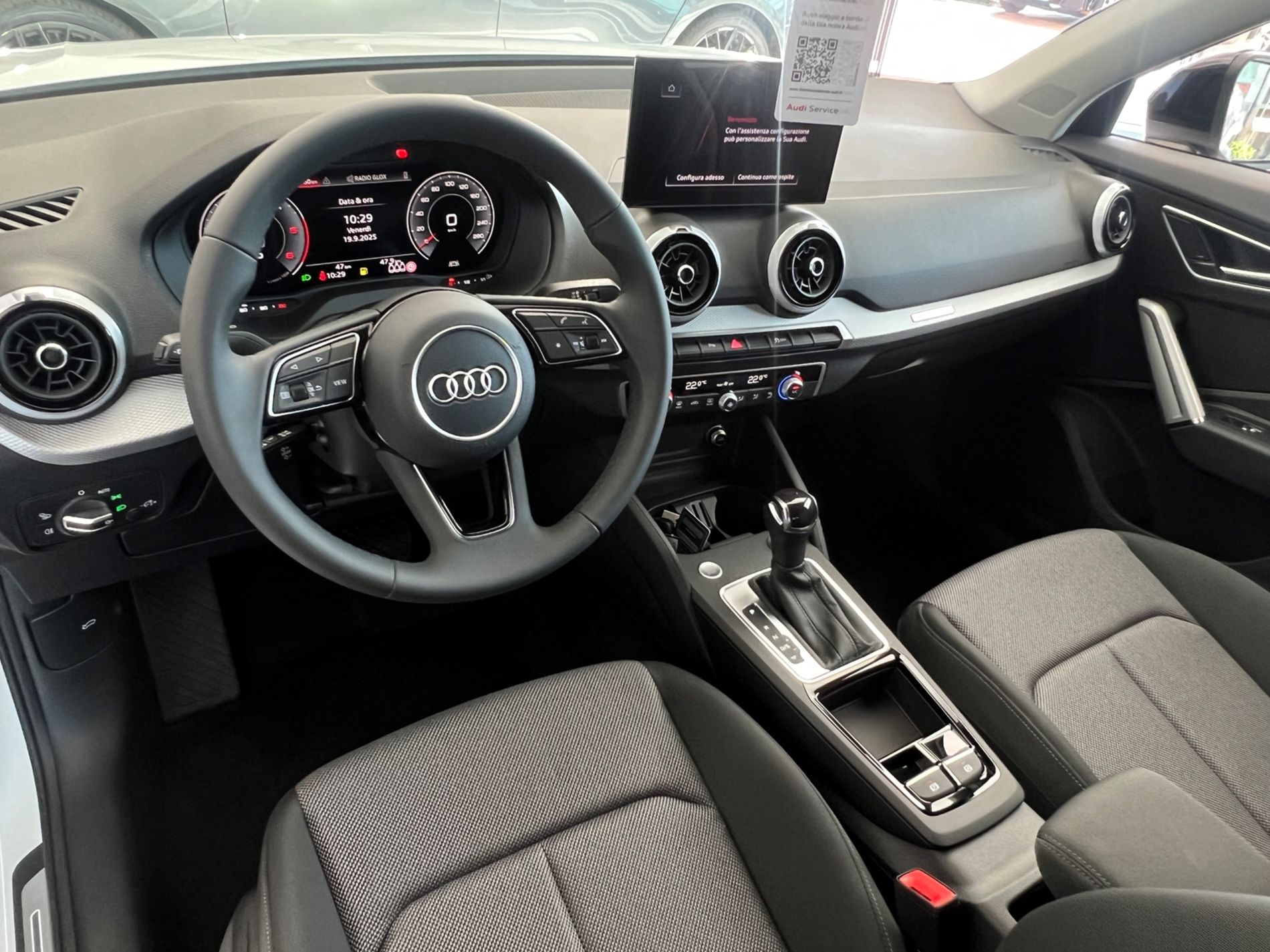 Q2 35 2.0 tdi Identity Black s-tronic - Autosani