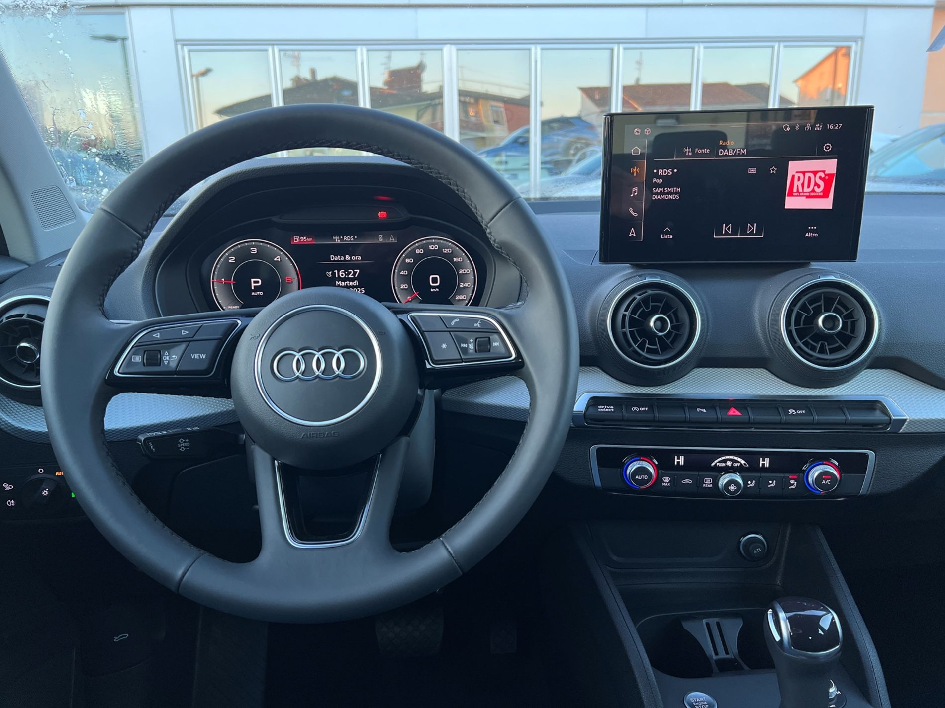 Q2 35 2.0 tdi S line edition s-tronic - Autosani