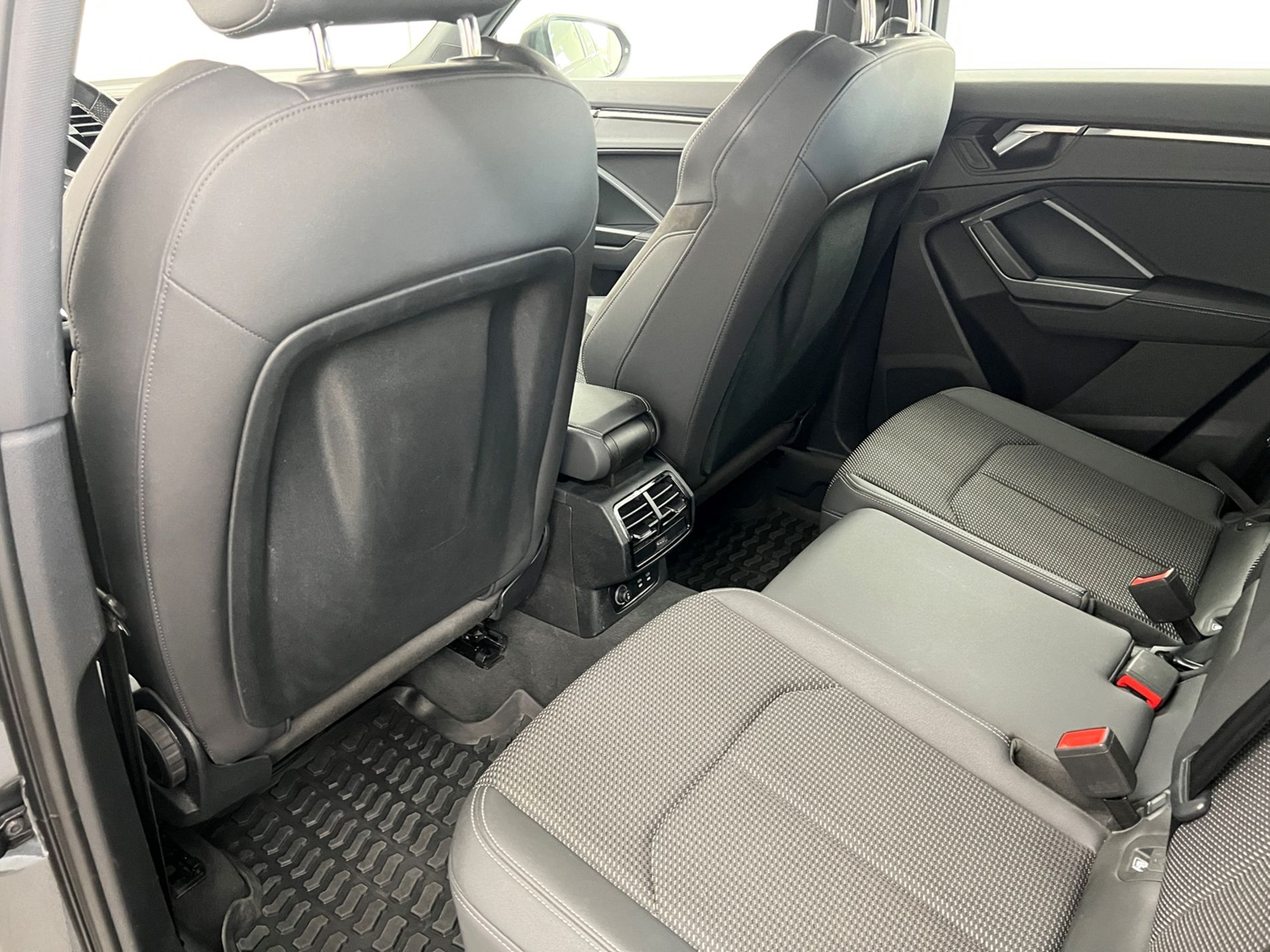 Q3 Sportback 45 1.4 tfsi e S line edition s-tronic - Autosani