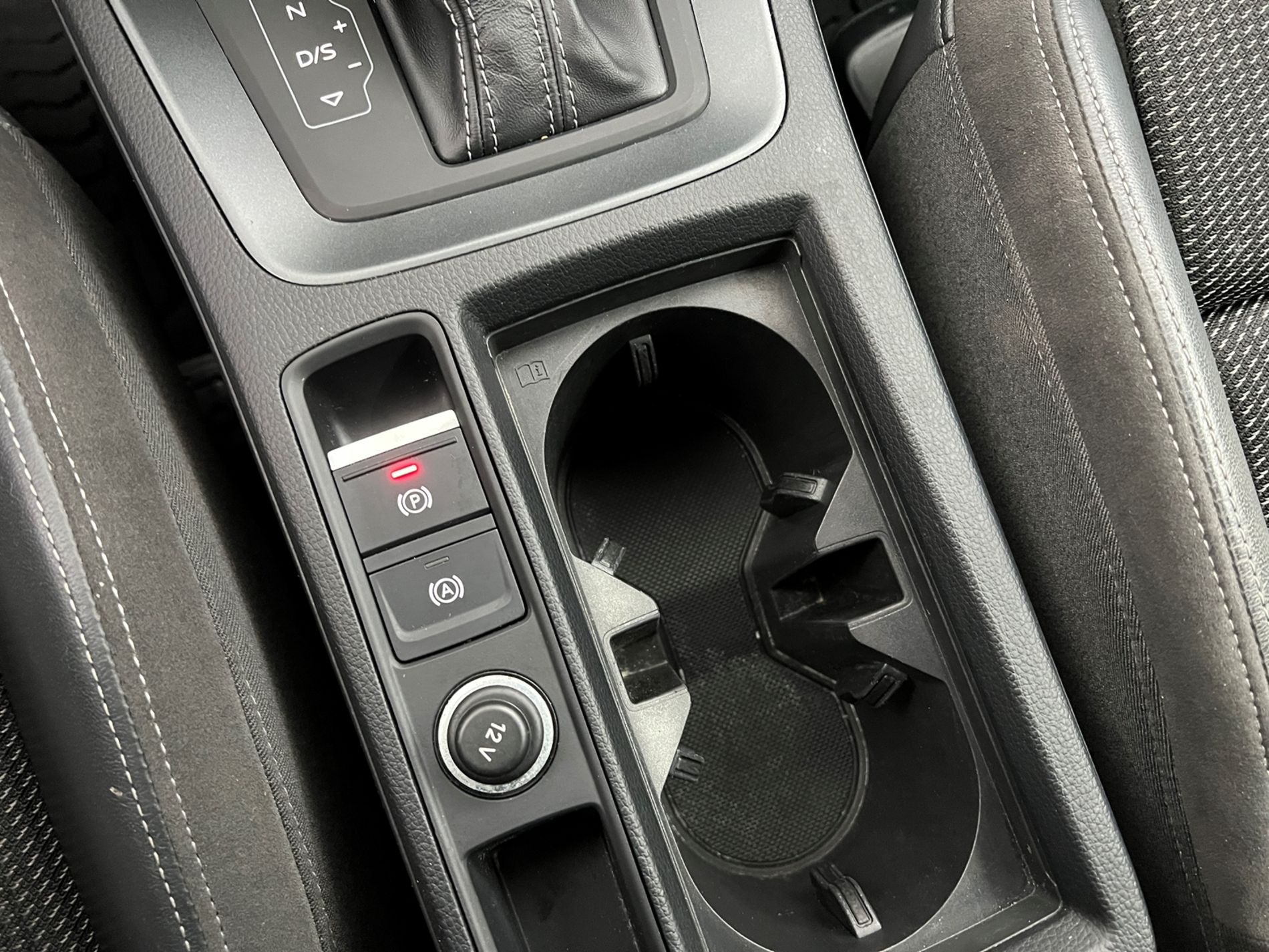 Q3 Sportback 45 1.4 tfsi e S line edition s-tronic - Autosani