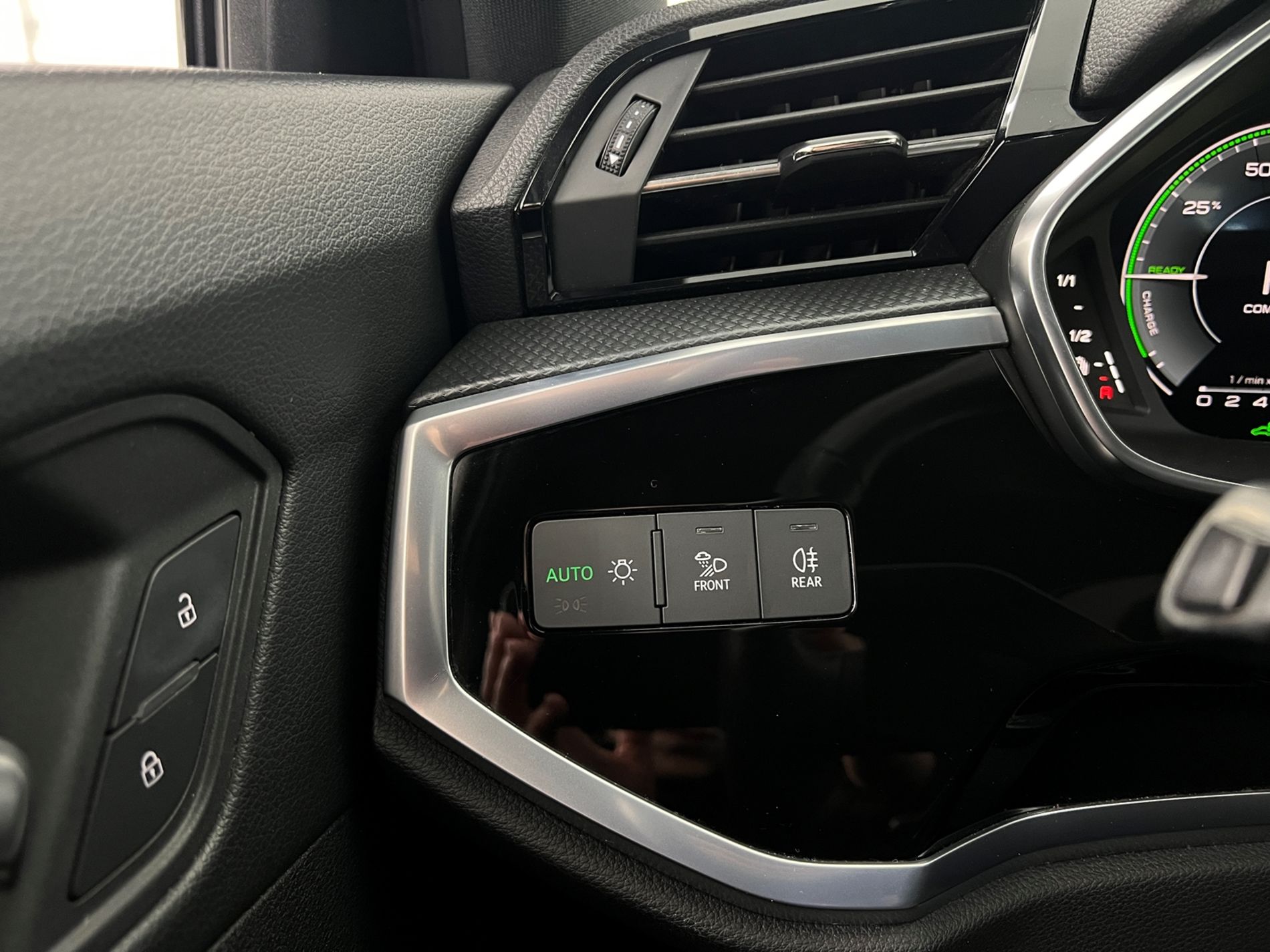 Q3 Sportback 45 1.4 tfsi e S line edition s-tronic - Autosani