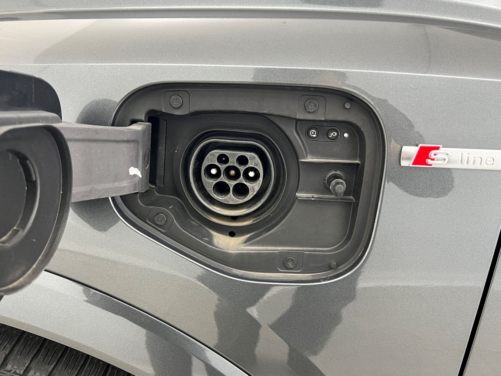 Q3 Sportback 45 1.4 tfsi e S line edition s-tronic - Autosani