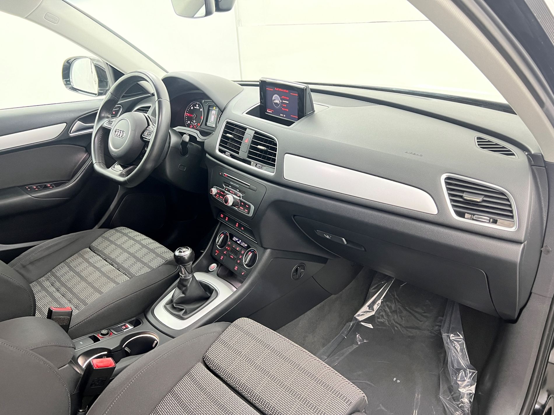 Q3 2.0 tdi Sport 120cv - Autosani