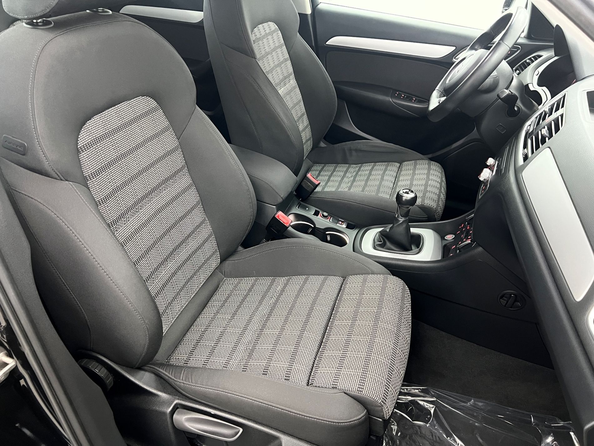 Q3 2.0 tdi Sport 120cv - Autosani