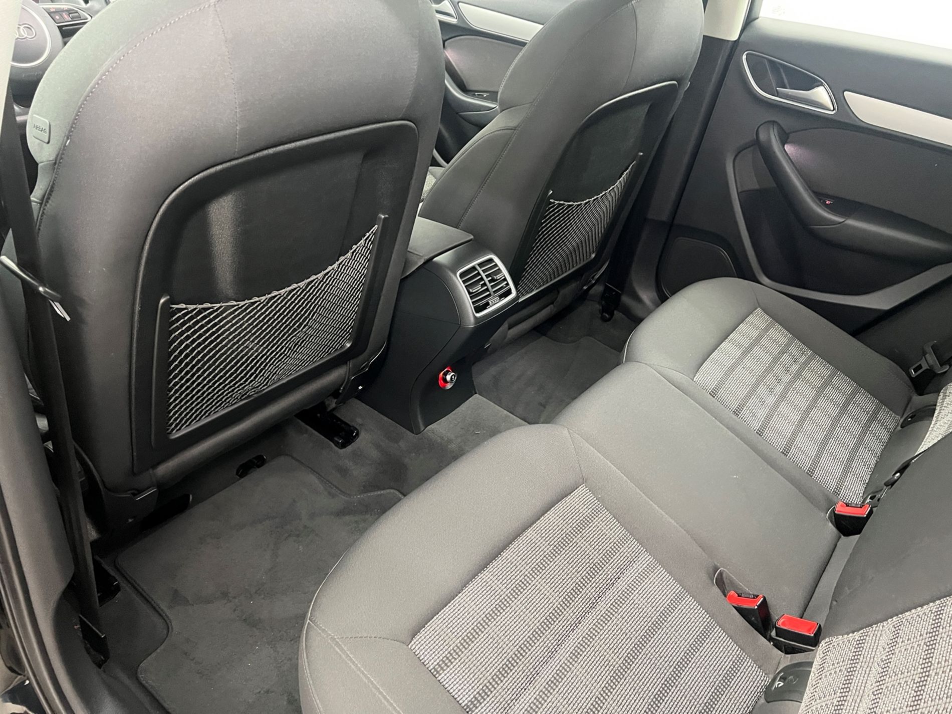 Q3 2.0 tdi Sport 120cv - Autosani