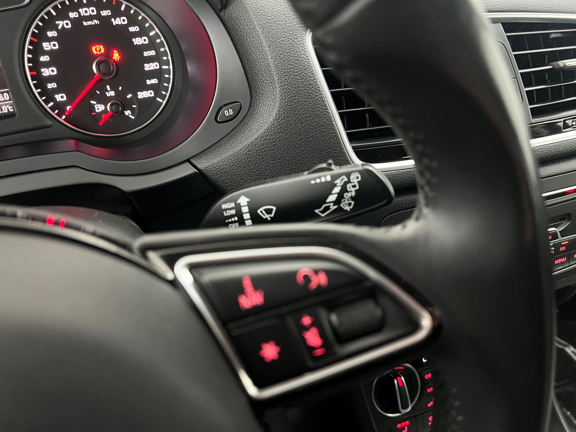 Q3 2.0 tdi Sport 120cv - Autosani