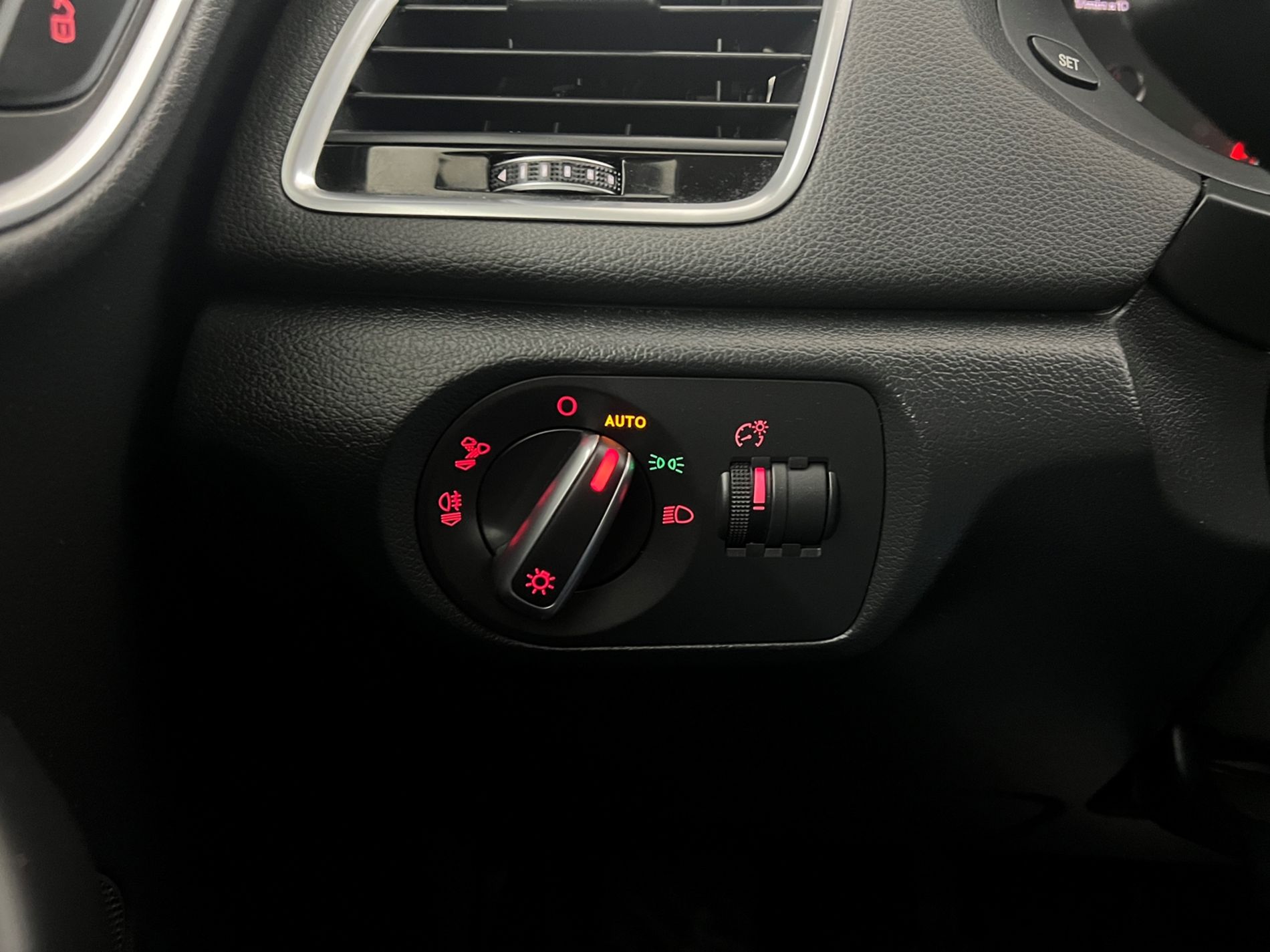 Q3 2.0 tdi Sport 120cv - Autosani