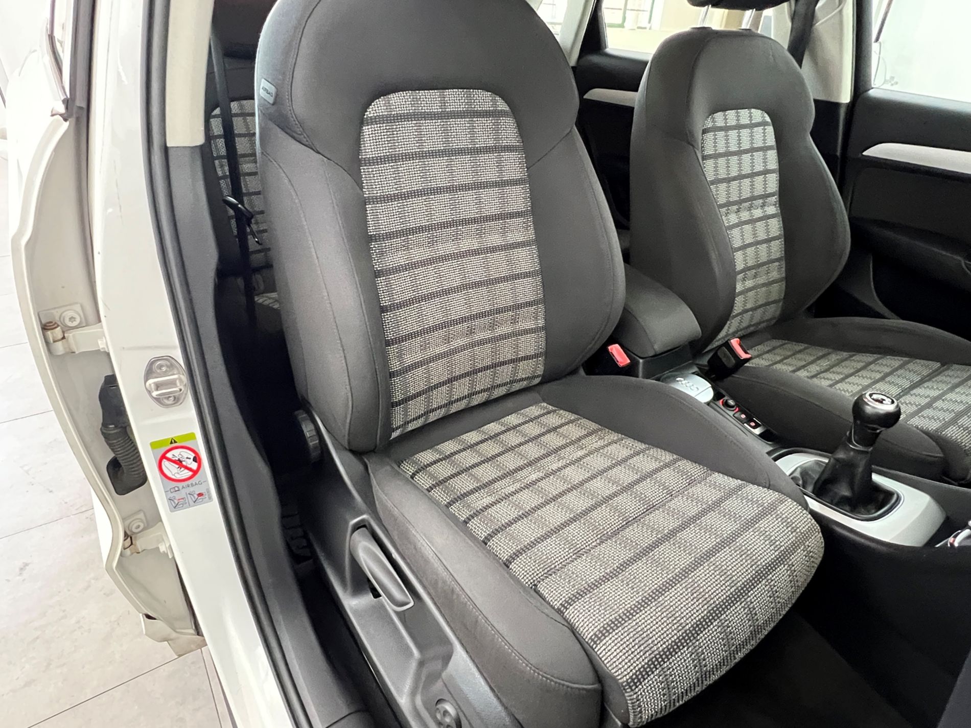 Q3 2.0 tdi Sport quattro 150cv - Autosani