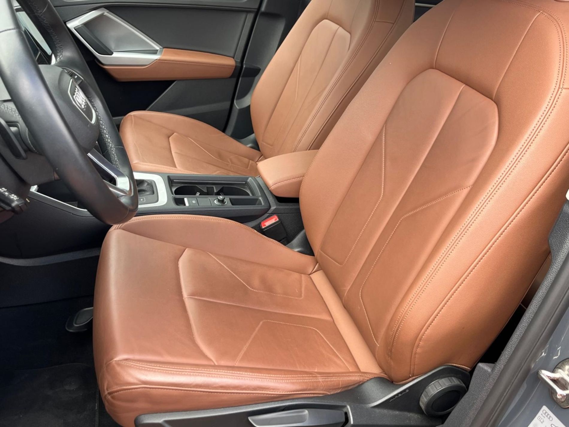 Q3 35 1.5 tfsi mhev Business s-tronic - Autosani