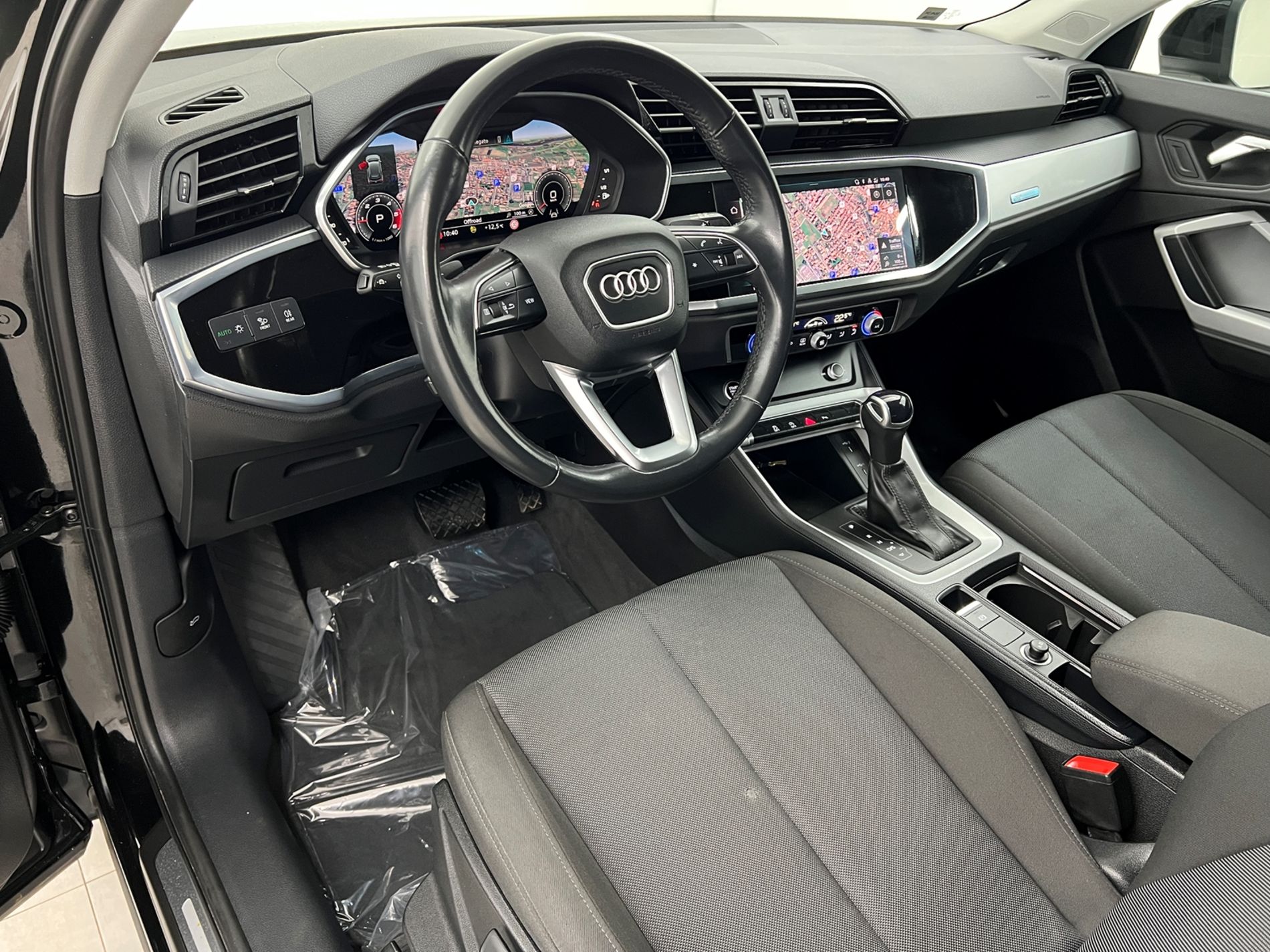 Q3 35 2.0 tdi Business Advanced s-tronic - Autosani