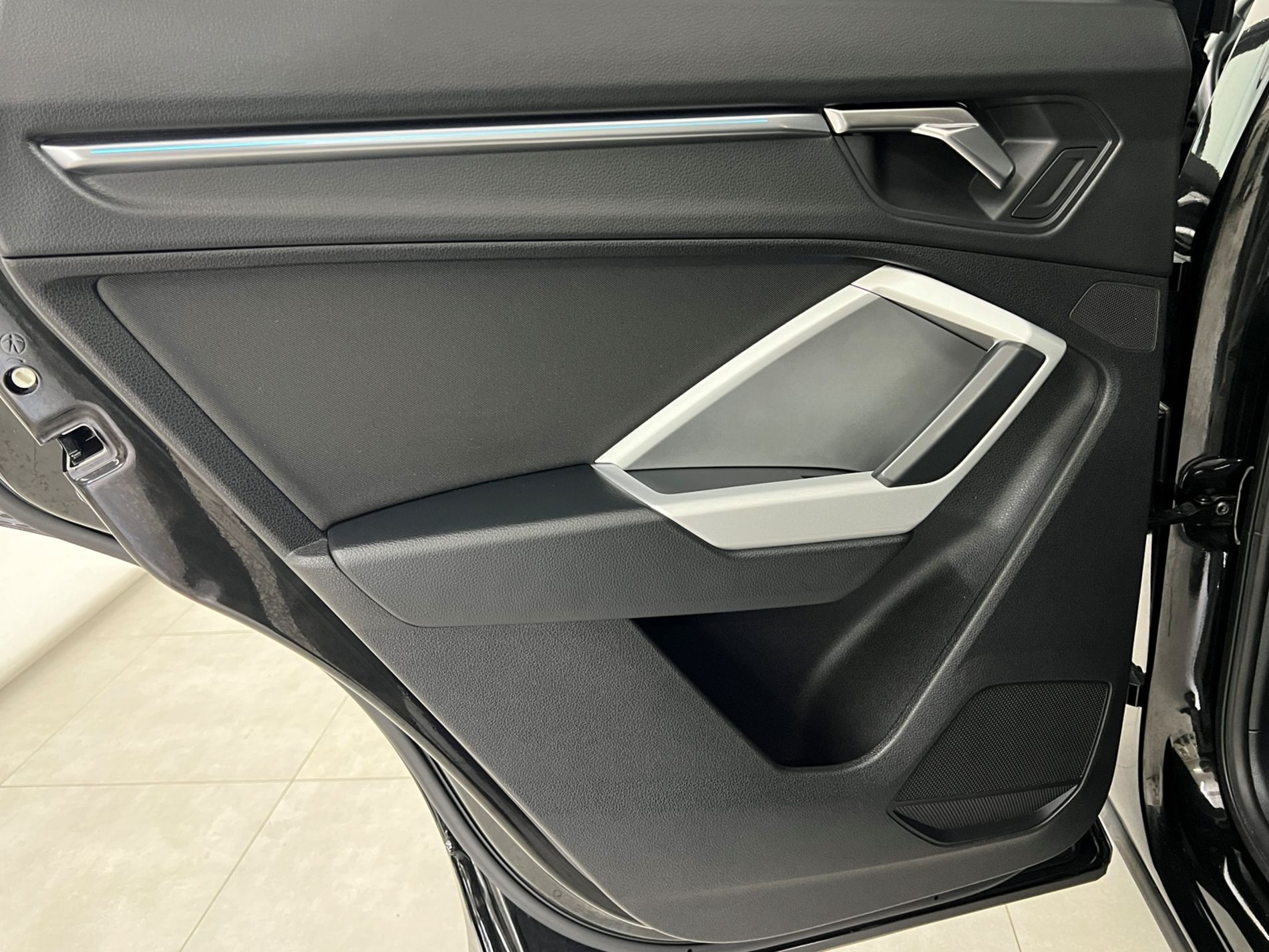 Q3 35 2.0 tdi Business Advanced s-tronic - Autosani