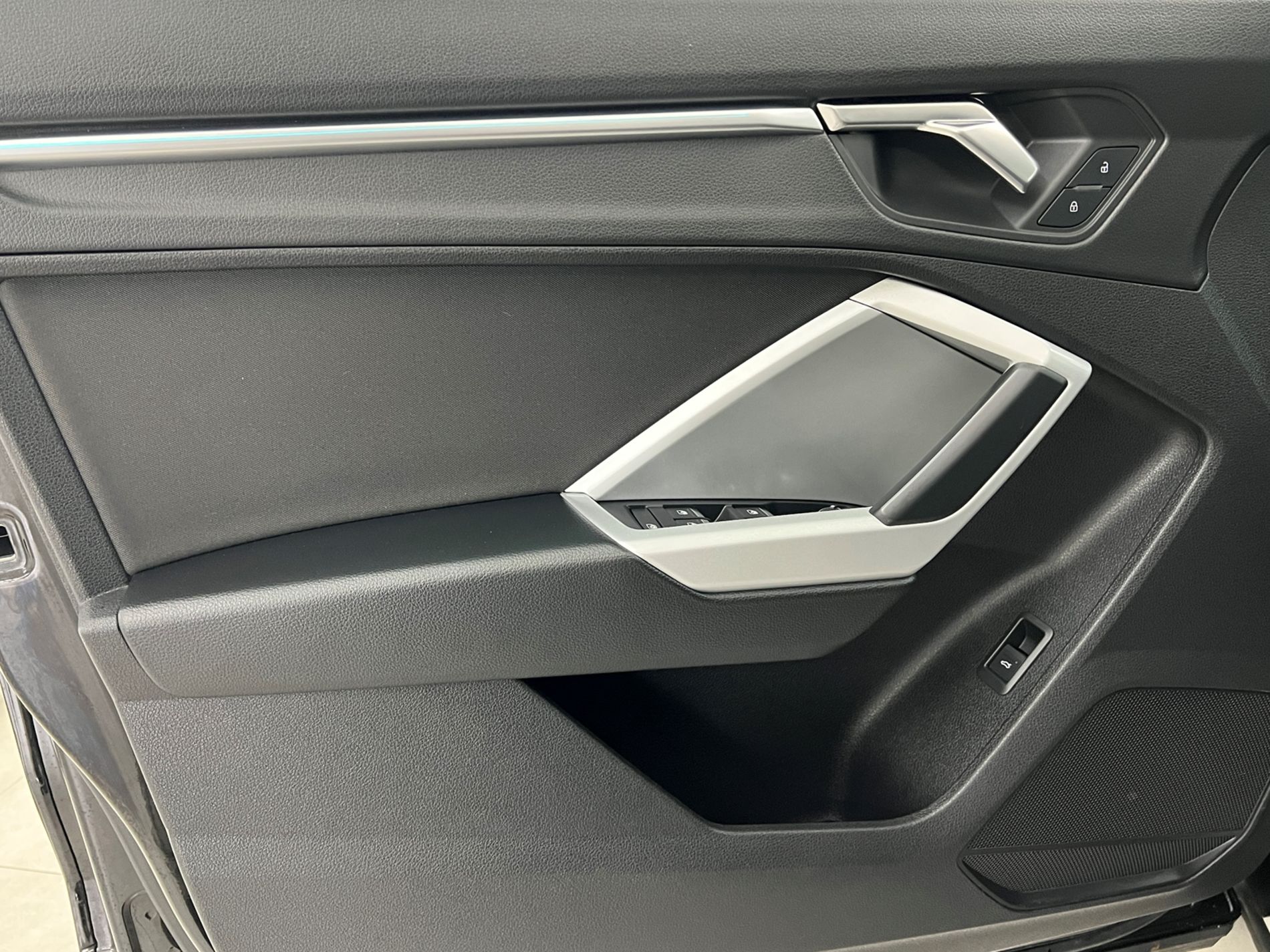 Q3 35 2.0 tdi Business Advanced s-tronic - Autosani