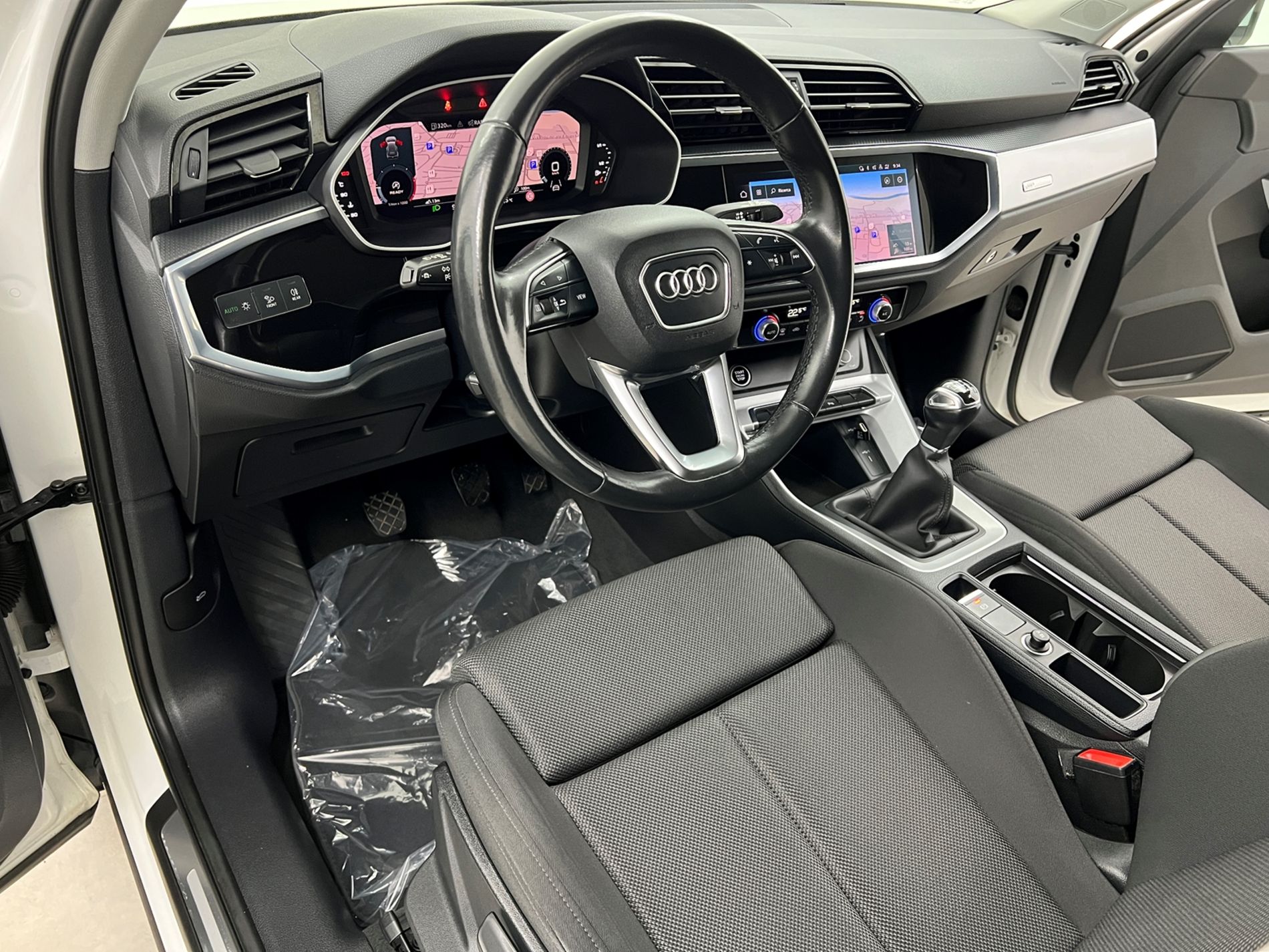 Q3 35 2.0 tdi Business Advanced - Autosani