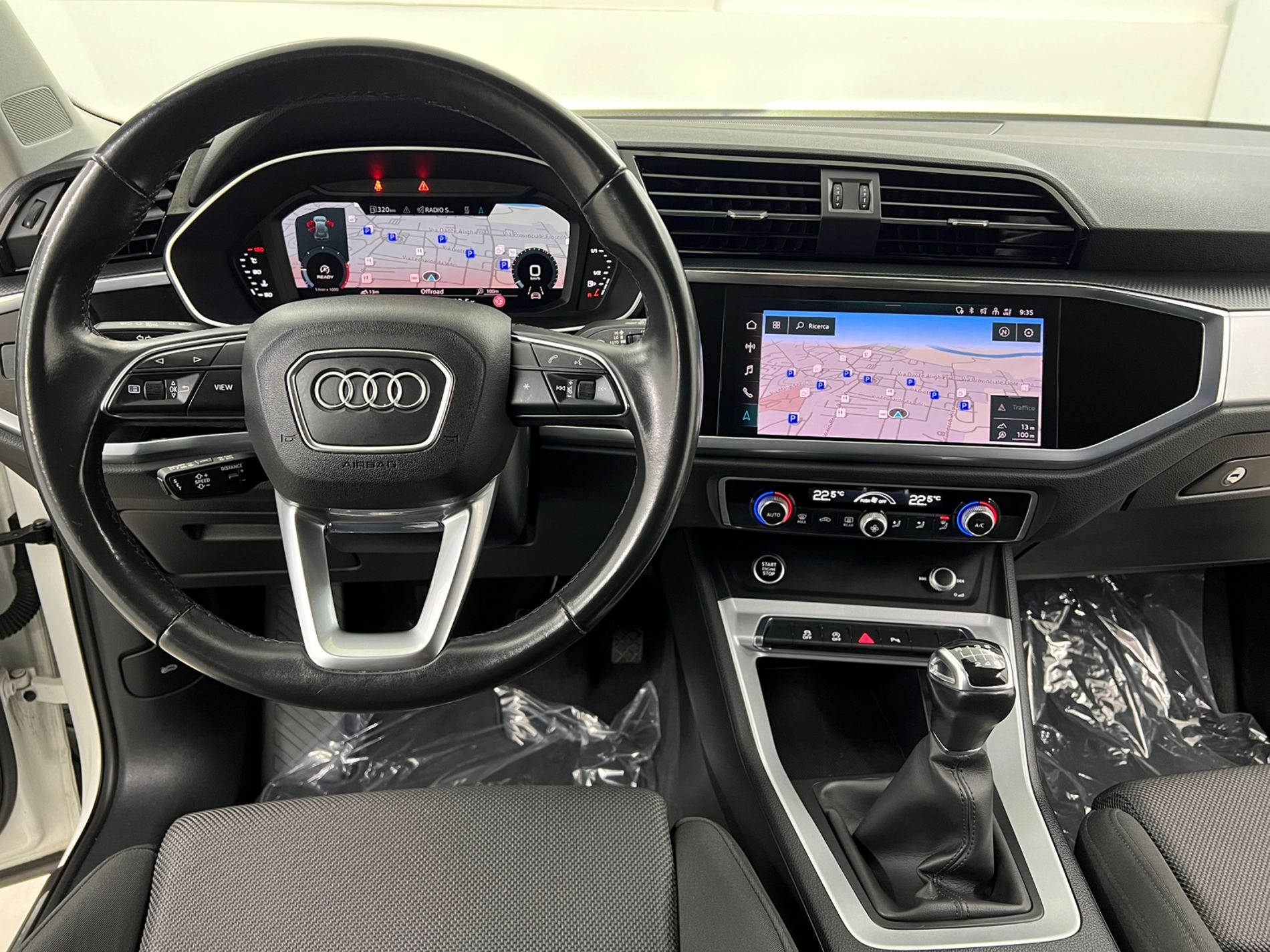Q3 35 2.0 tdi Business Advanced - Autosani