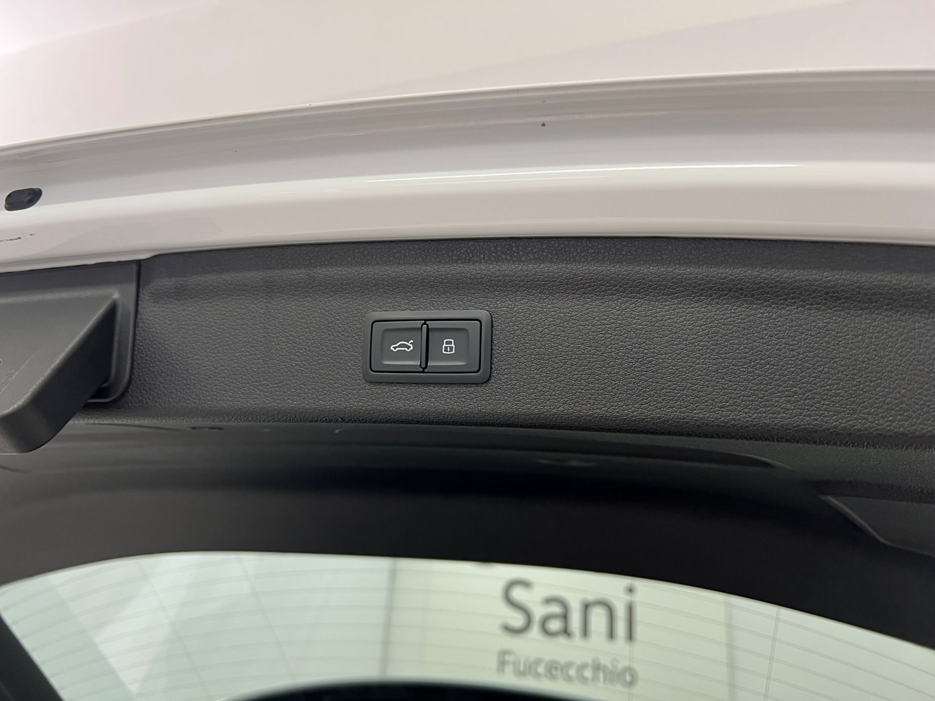 Q3 35 2.0 tdi Business Advanced - Autosani