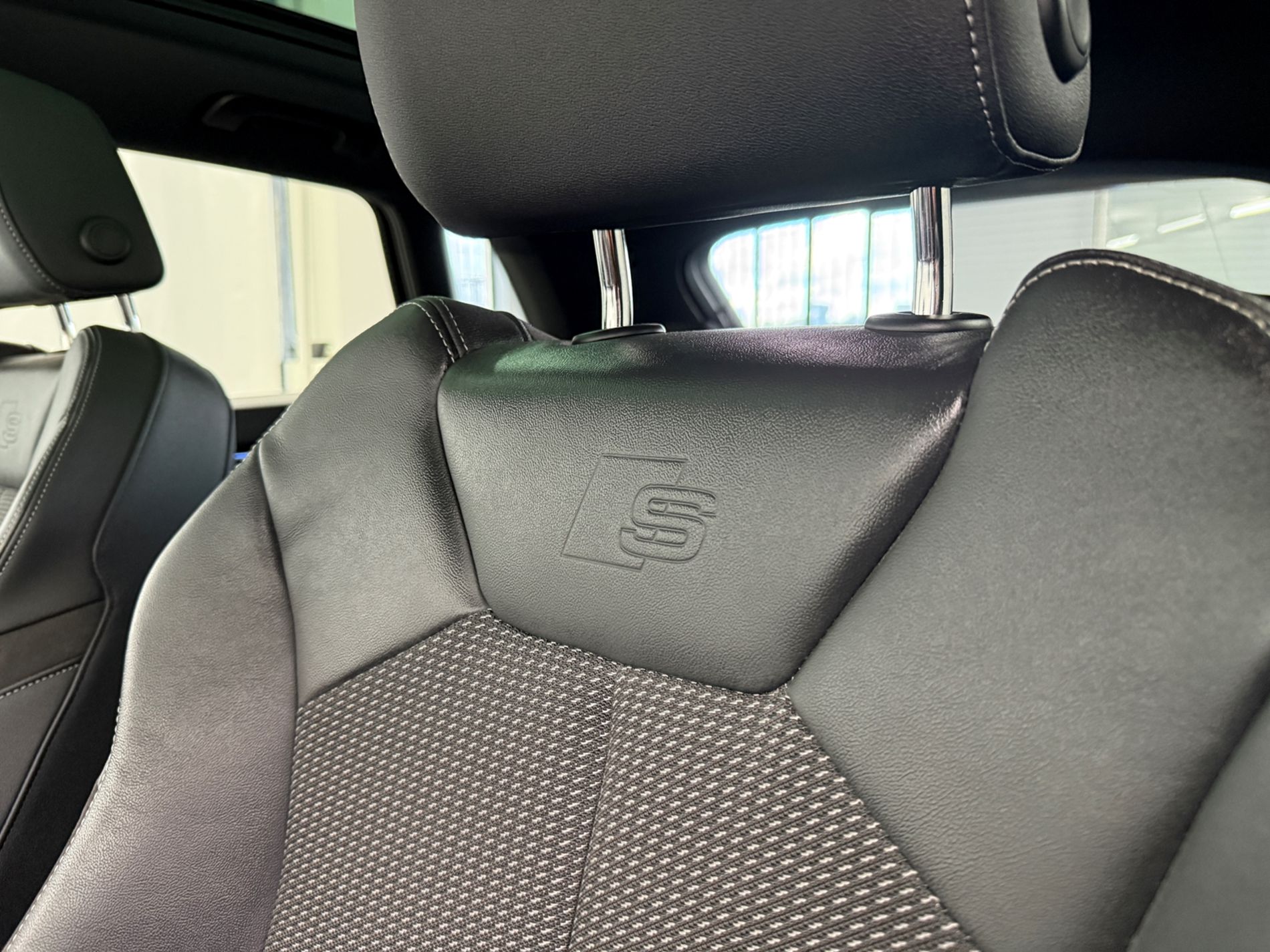 Q3 40 2.0 tdi S line edition quattro 200cv s-tronic - Autosani