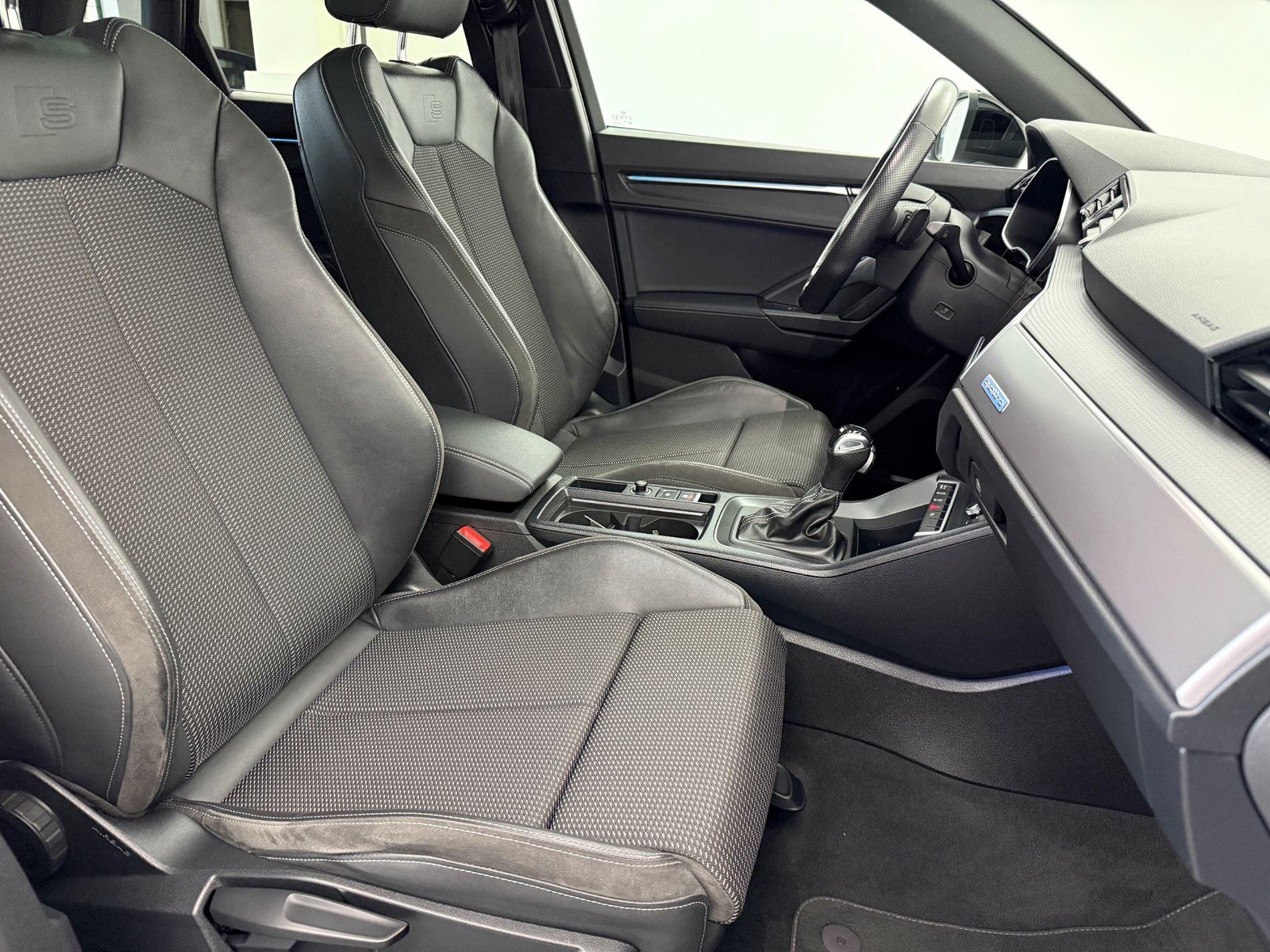 Q3 40 2.0 tdi S line edition quattro 200cv s-tronic - Autosani