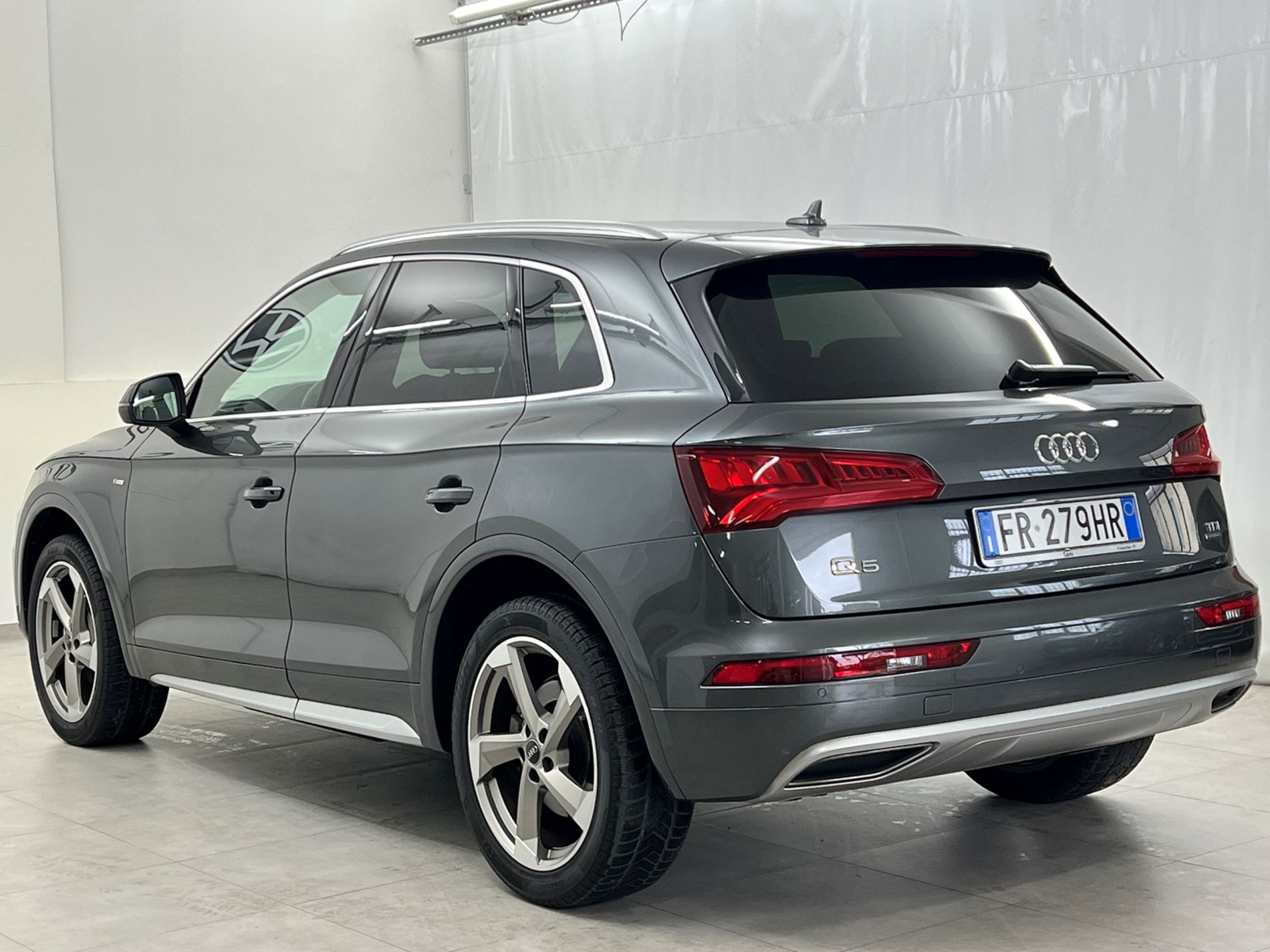 Q5 40 2.0 tdi Business Sport quattro 190cv s-tronic - Autosani