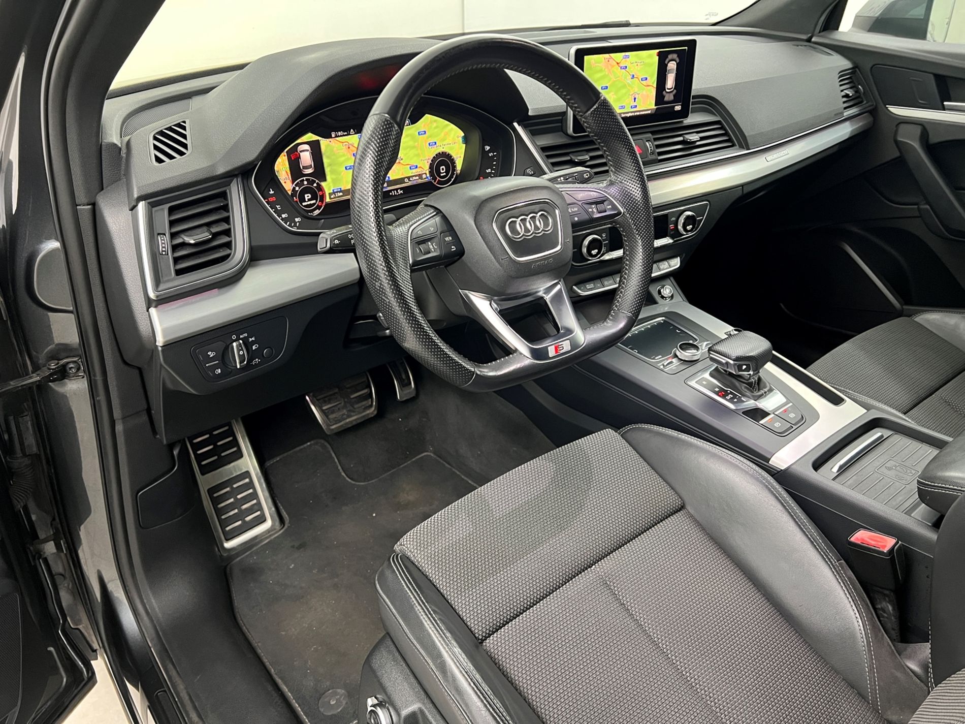 Q5 40 2.0 tdi Business Sport quattro 190cv s-tronic - Autosani
