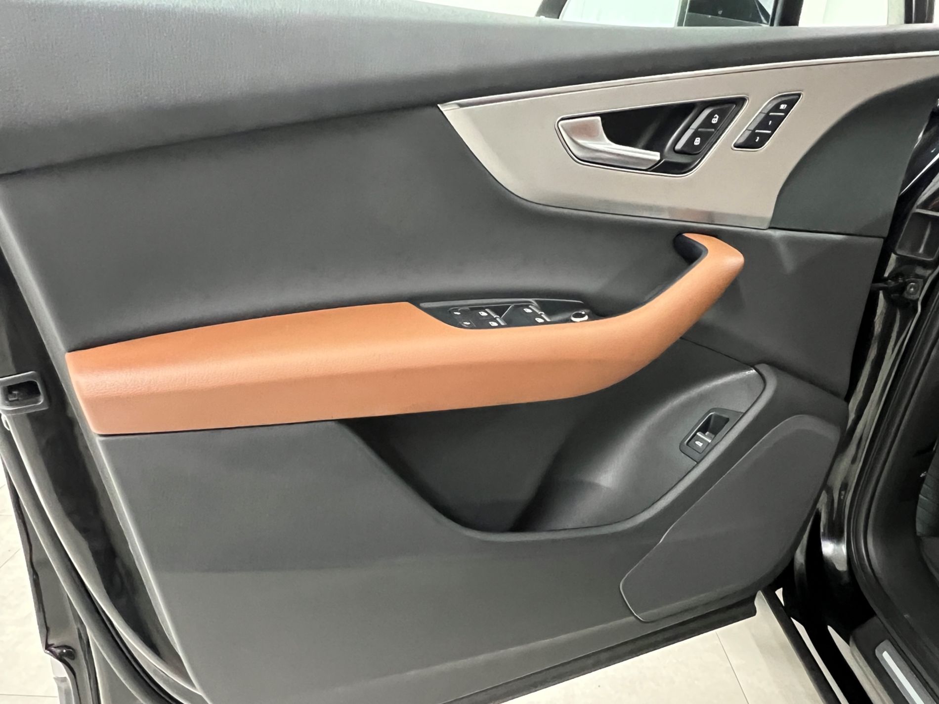 Q7 50 3.0 tdi mhev Business quattro tiptronic - Autosani