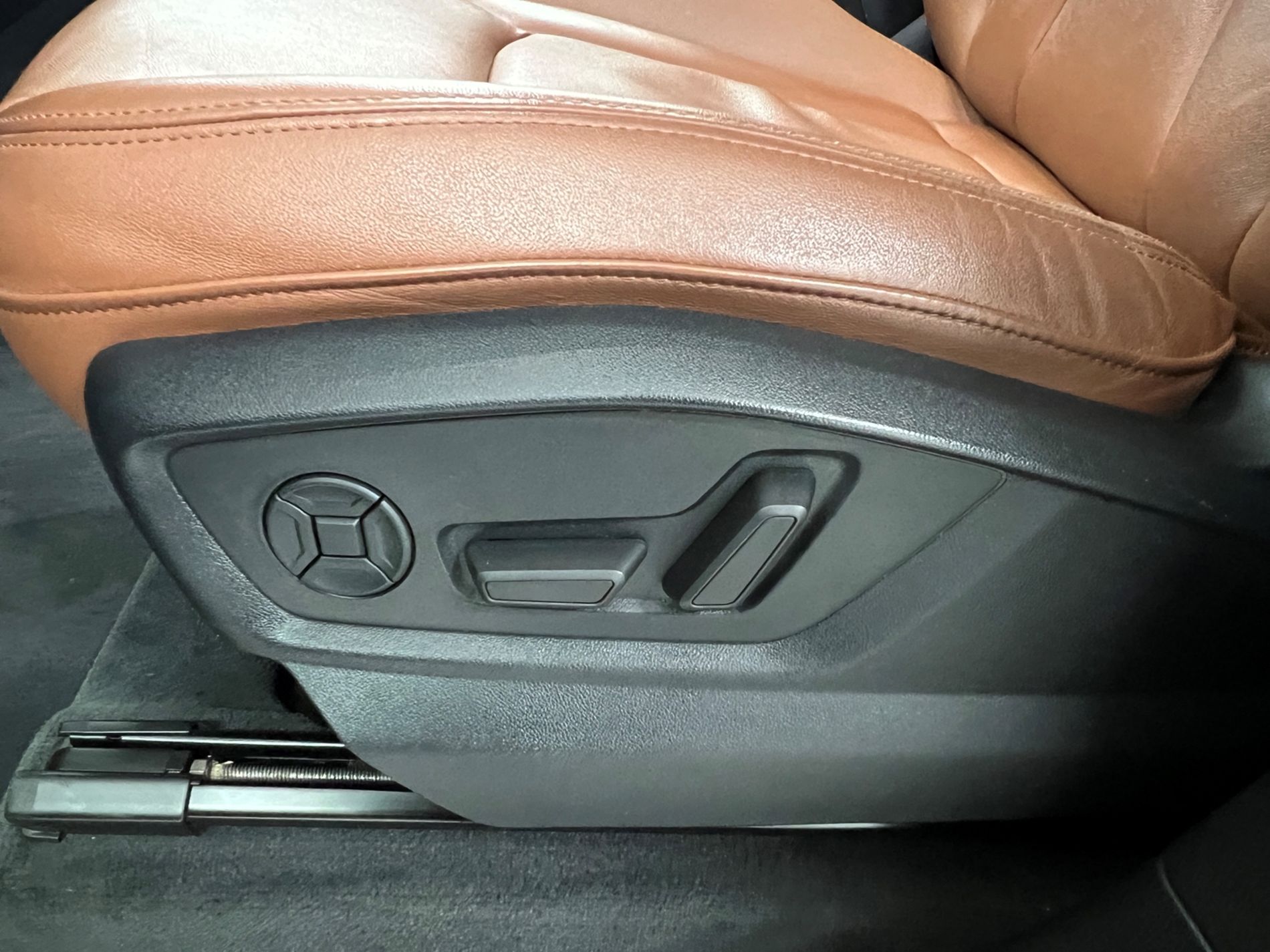 Q7 50 3.0 tdi mhev Business quattro tiptronic - Autosani