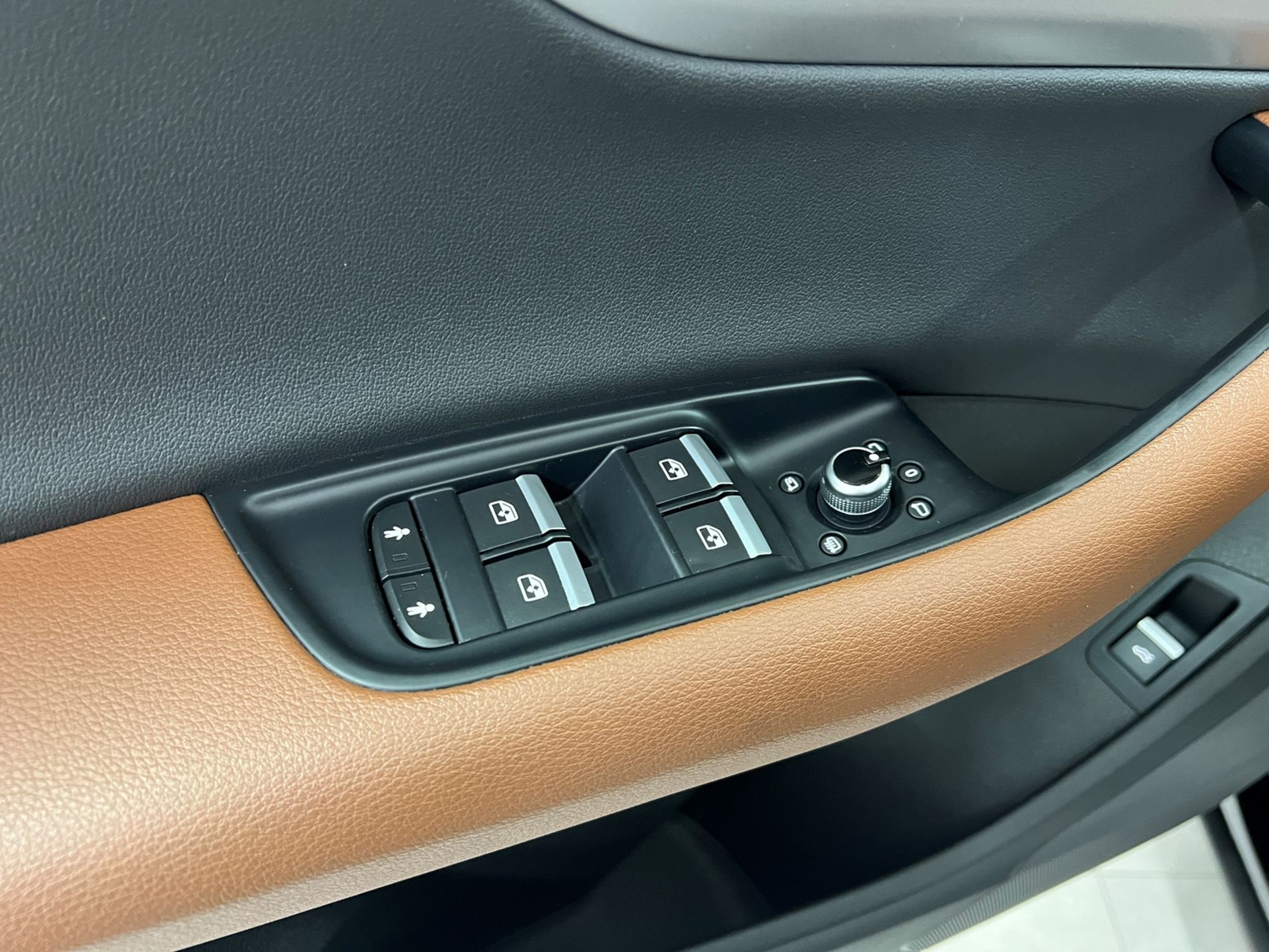 Q7 50 3.0 tdi mhev Business quattro tiptronic - Autosani