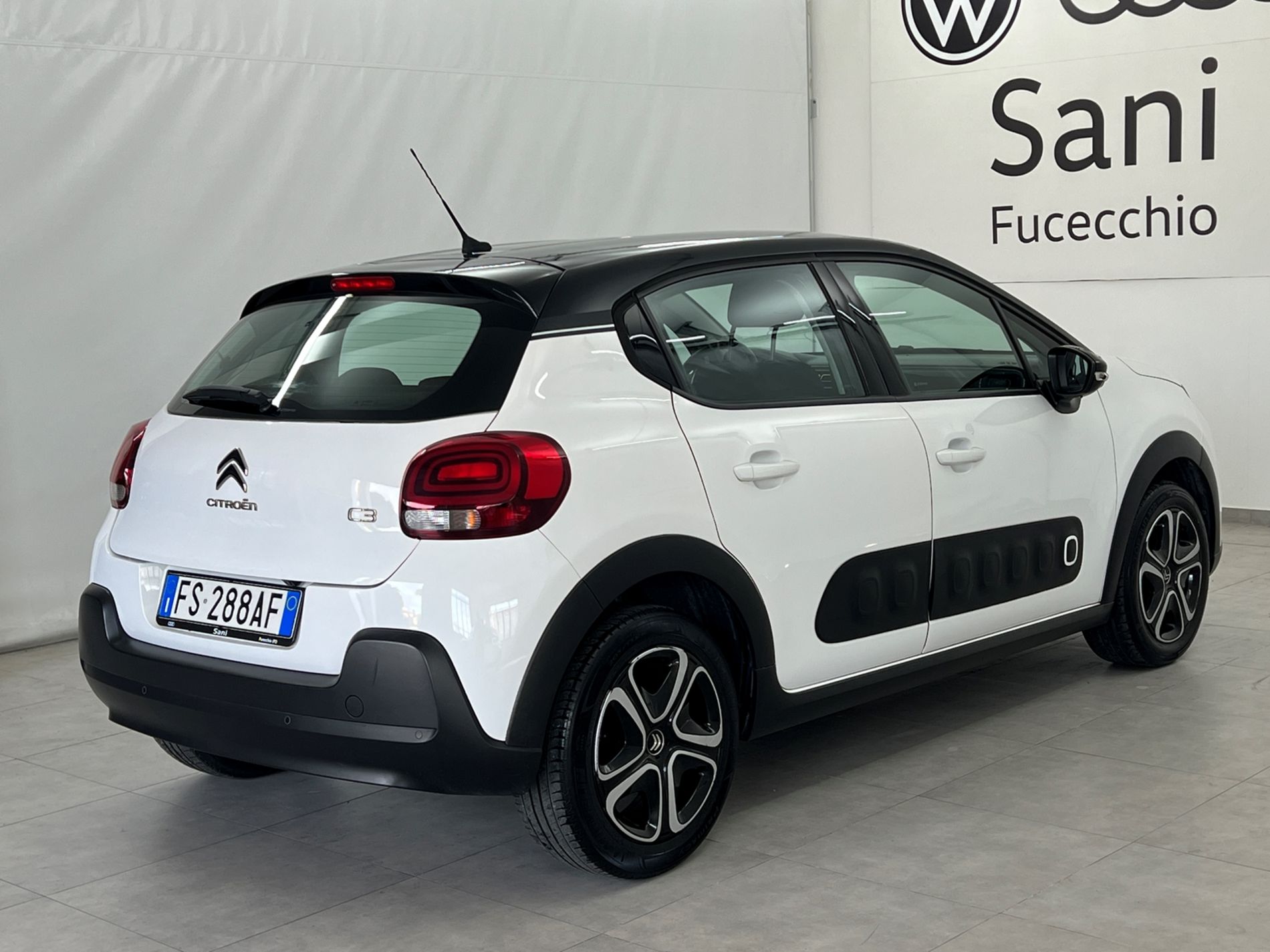 C3 1.2 puretech Shine s&s 83cv neopatentati - Autosani