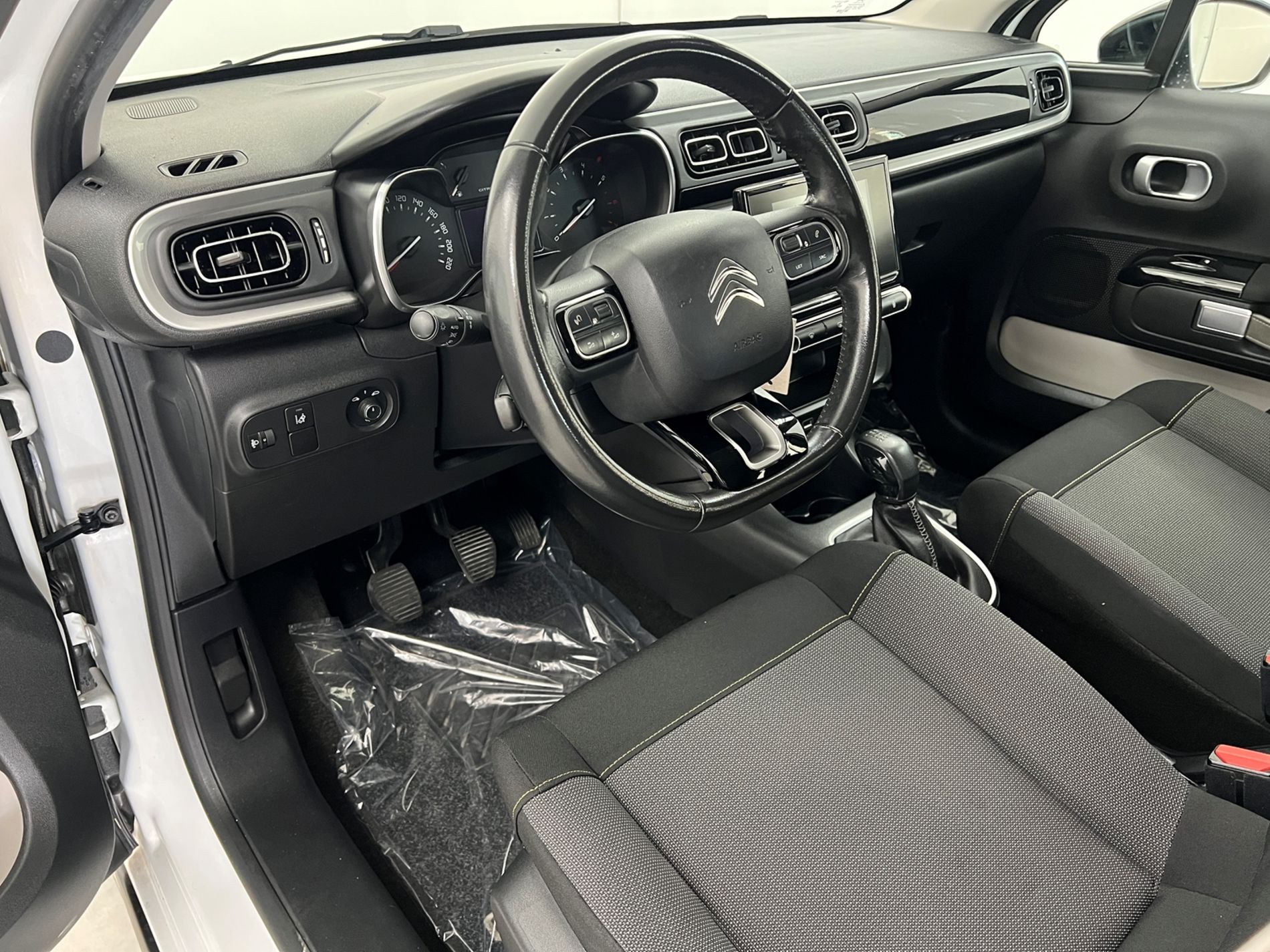 C3 1.2 puretech Shine s&s 83cv neopatentati - Autosani